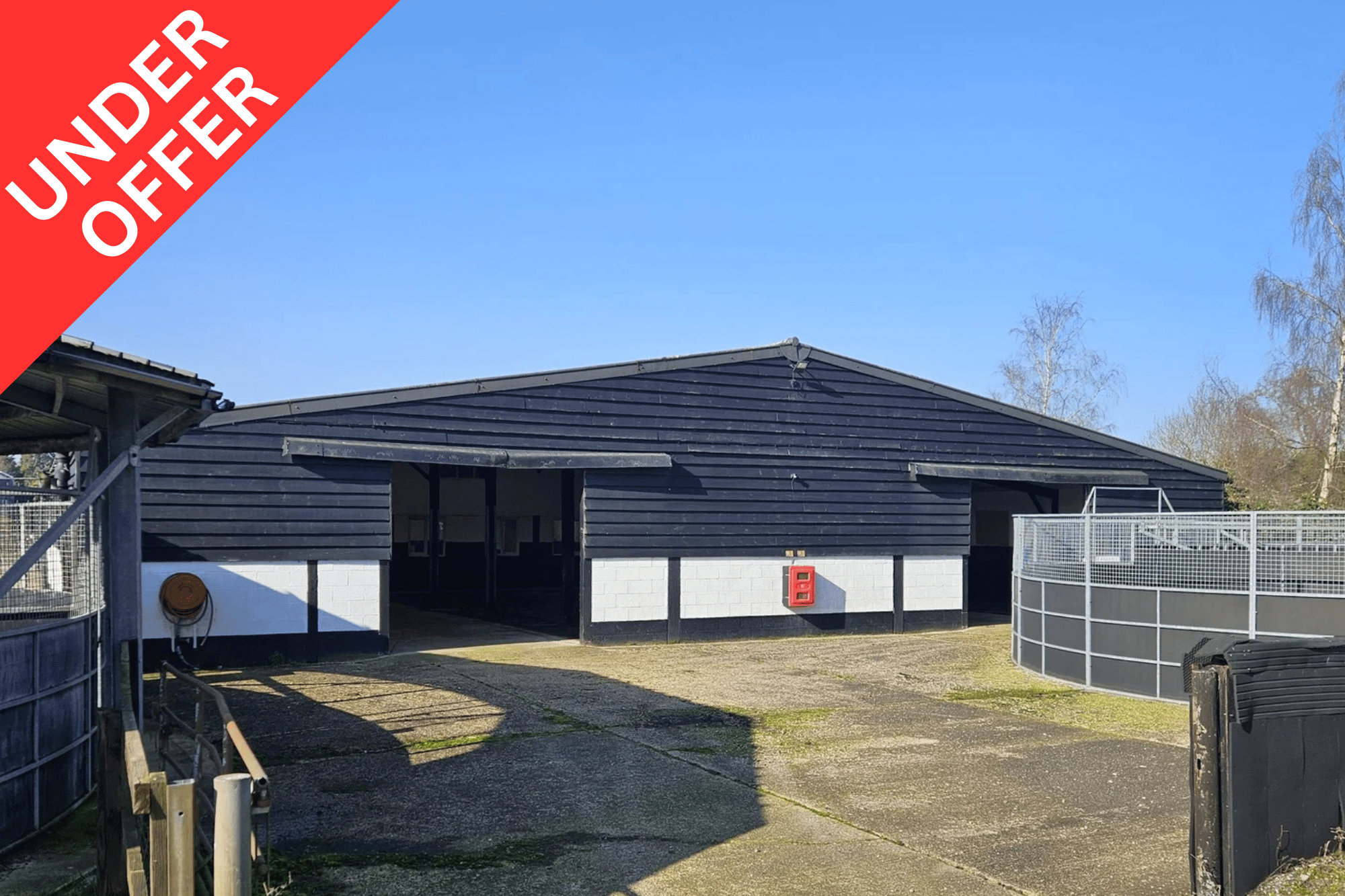 Woodhall Lane, Shenley, Hertfordshire - £4000pcm