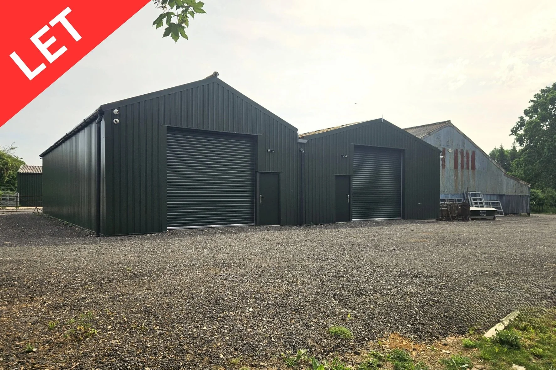 Woodrow Farm, Chesham Road, Wigginton, Tring - £3000pcm