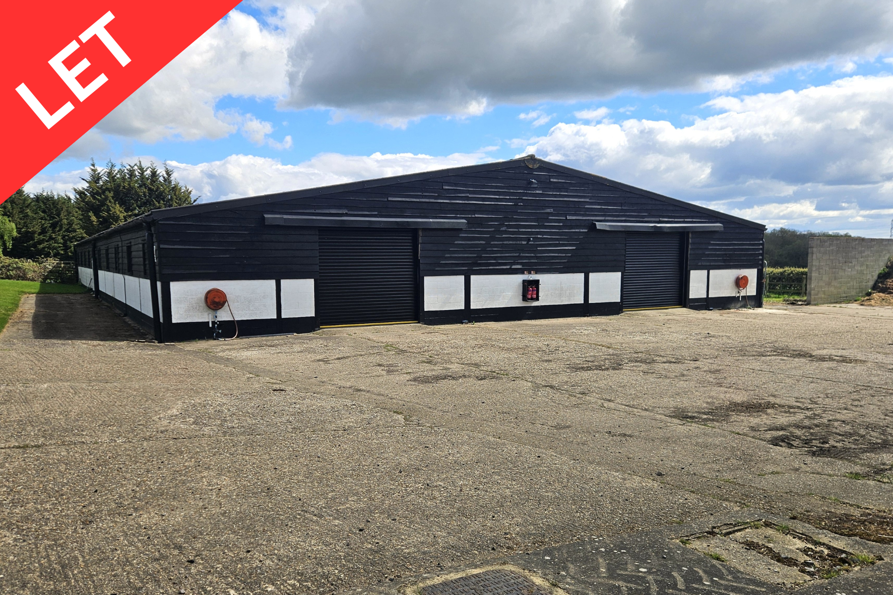 The Stud Barn,The Wood Hall Estate, Woodhall Lane, Shenley Hertfordshire - £4500pcm