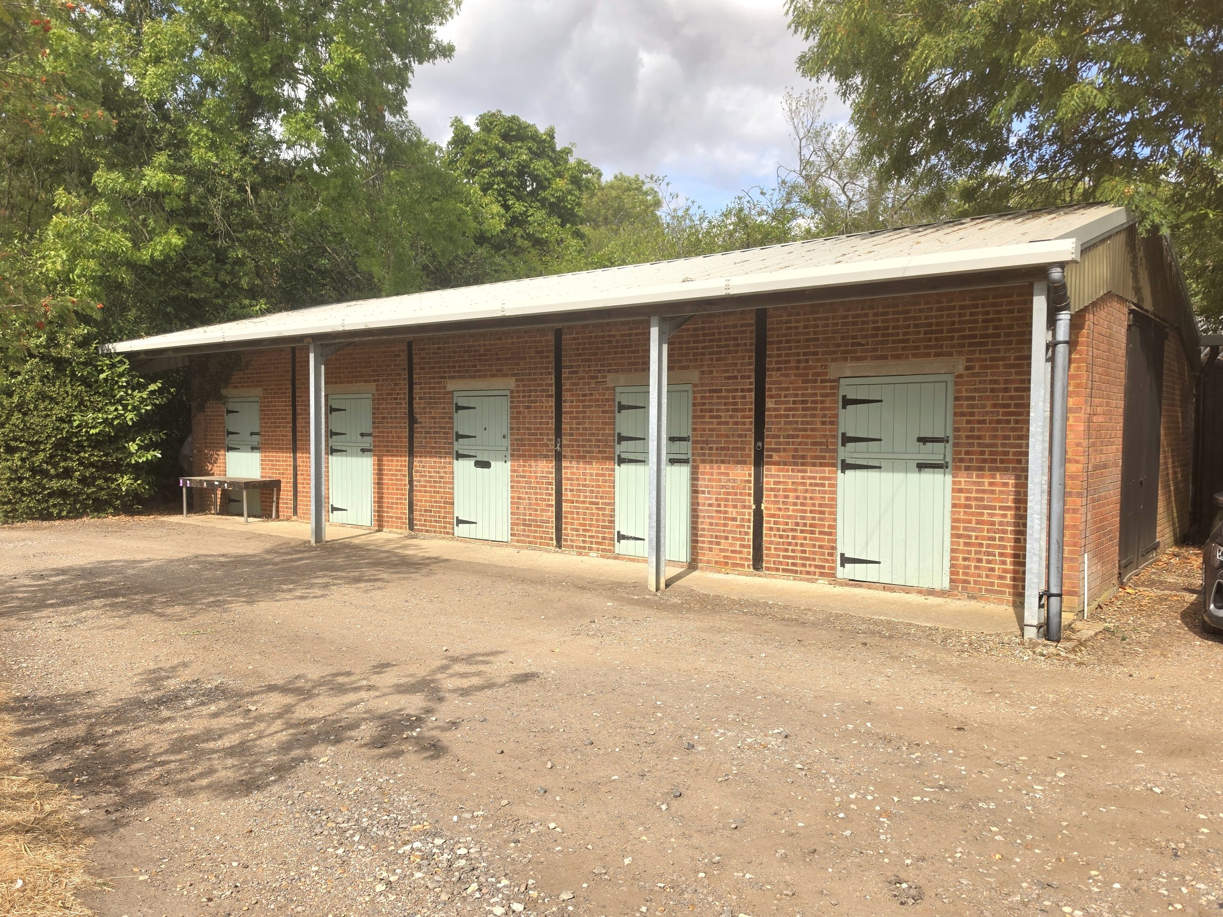 Stable Barn, High Canons, Shenley, Hertfordshire - £2000pcm 