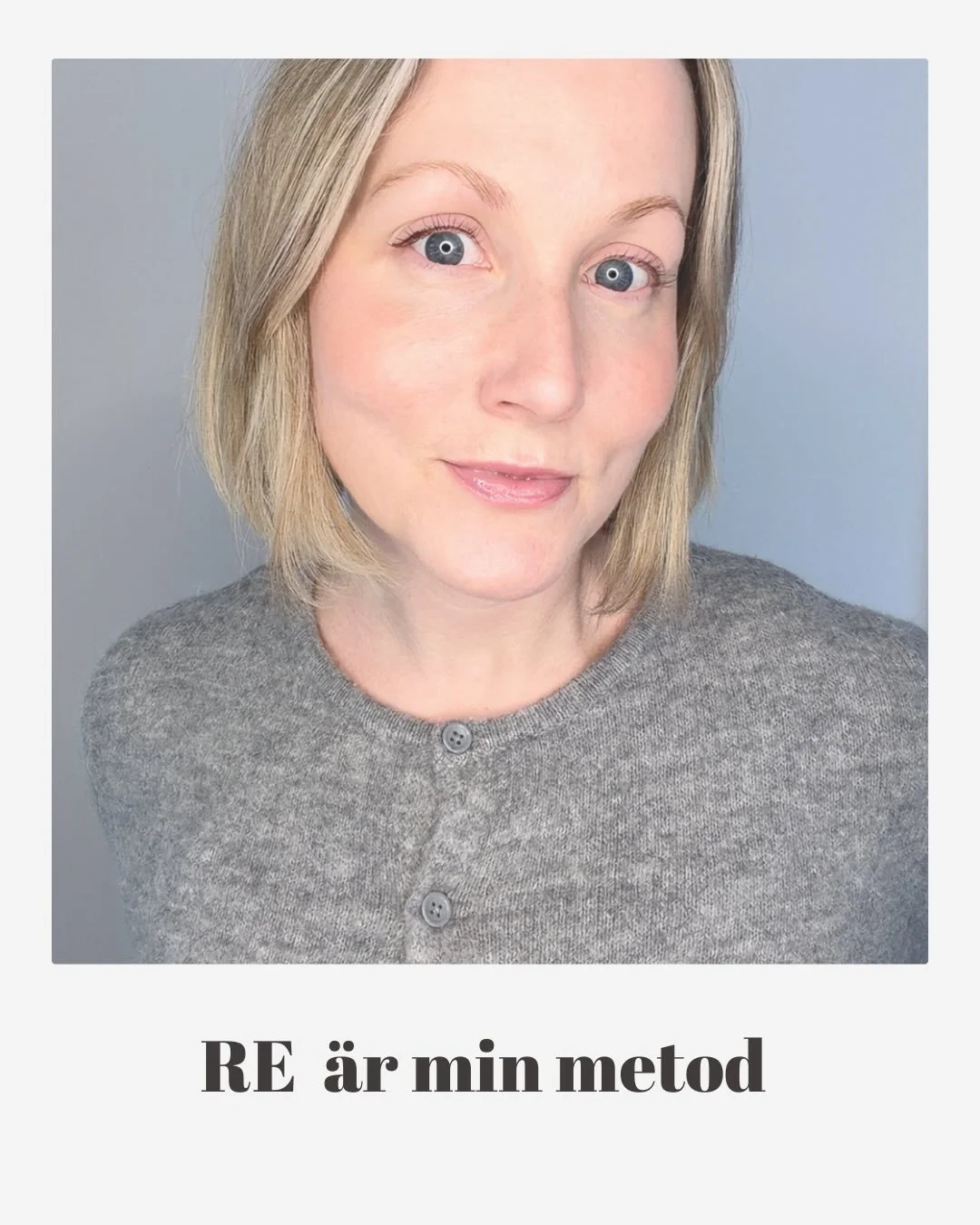 Faceyoga &auml;r min utg&aring;ngspunkt.
RE &auml;r hur jag strukturerar arbetet. 

Under &aring;ren har jag sett att det inte &auml;r enskilda &ouml;vningar som skapar f&ouml;r&auml;ndring - utan hur de samverkar. 

RE bygger p&aring; Relax &bull; R