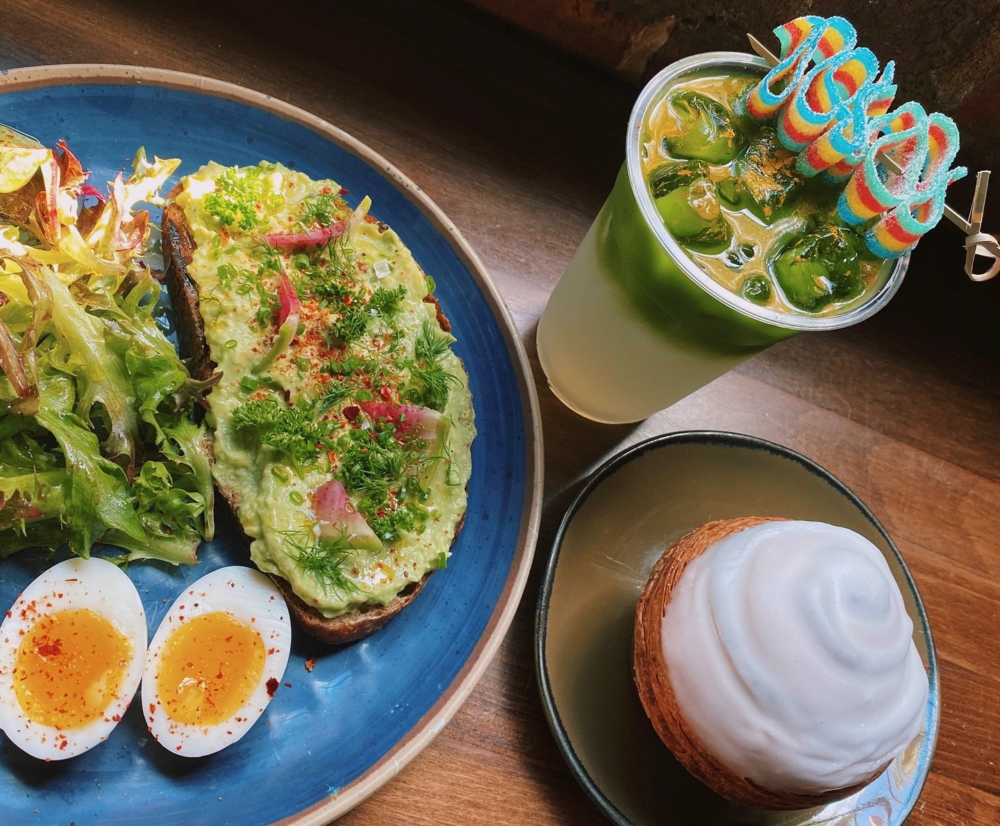 Lucky for you, we've got a Pot of Gold(en) Matcha Limeade (along w/ a tartine &amp; pastry) at the end of our rainbow today 🌈🍀
This might just be the trio you didn't know you needed... So, come get it while ya can! Doors are open til 3 🧡