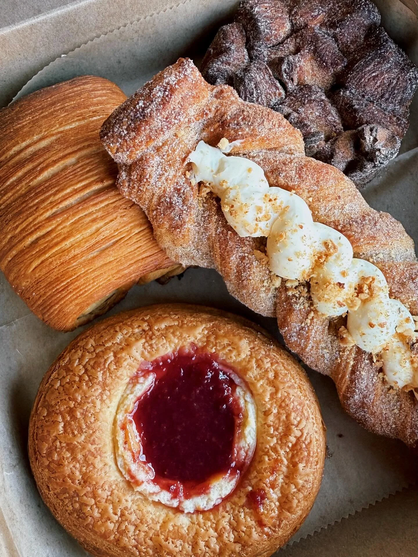 It&rsquo;s about time we gave a lil shoutout to @aaronhoskins &amp; @yigo8576 for all the tasty, new treats that have been gracing our Pastry Case these last few weeks 👏🤗

If you&rsquo;re interested in the &ldquo;behind the scenes&rdquo; &amp; crea