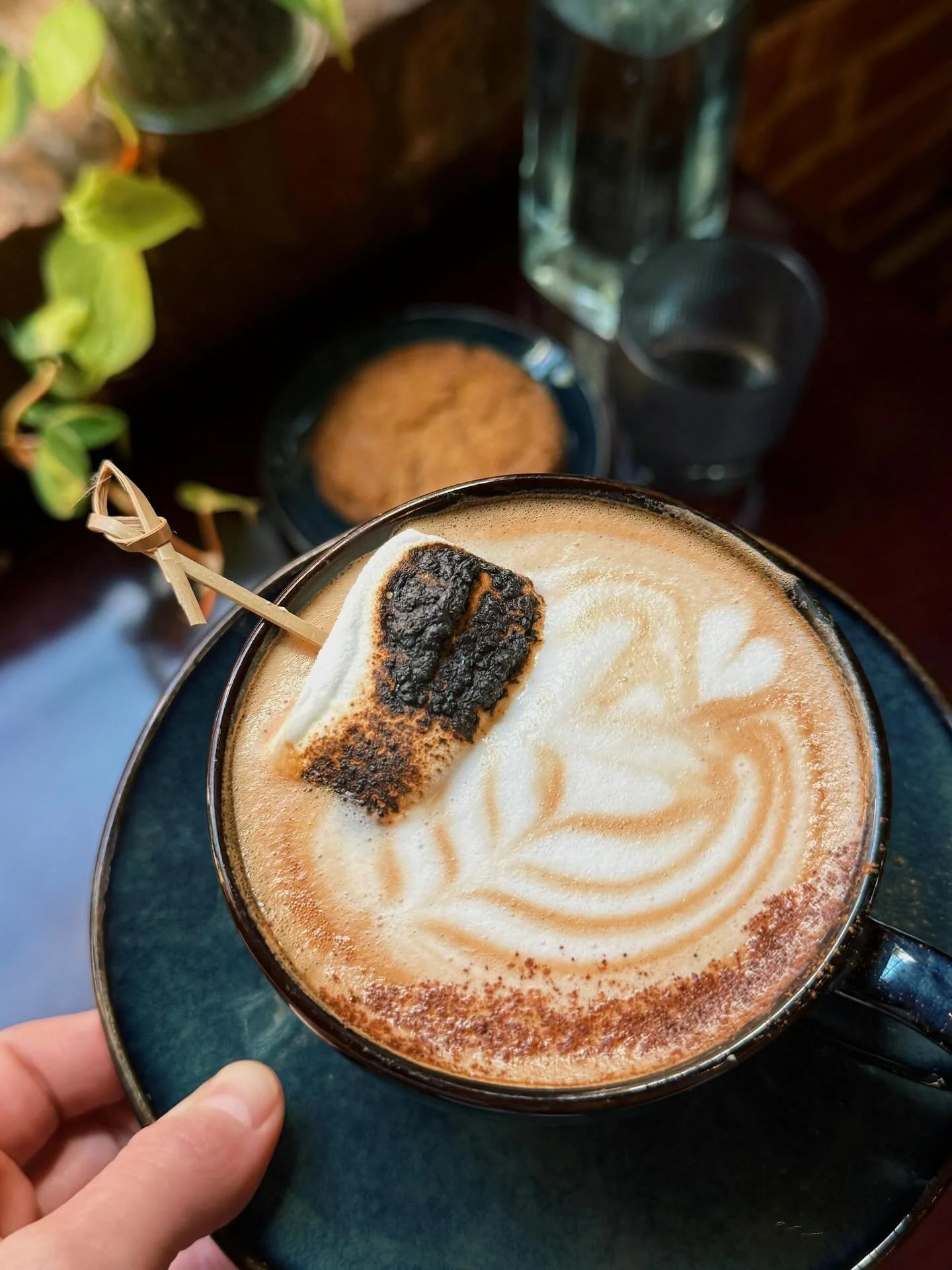 Campfire &amp; S&rsquo;mores&hellip; but make it coffee 👀

Notes of chocolate, vanilla, cinnamon &mdash; w/ a hint of smokiness &mdash; &amp; a toasted marshmallow 🔥☕️