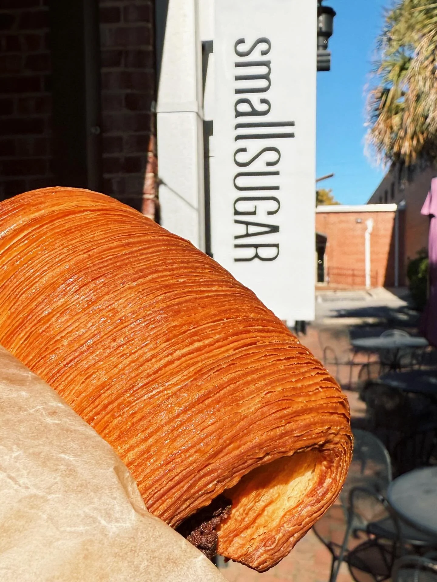 A list of things that will forever live rent-free in our heads&hellip;

The lamination on this Chocolate Espresso Pan Suisse.