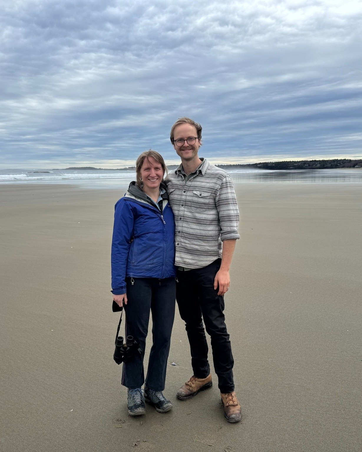Morse Mtn to Seawall Beach right at low tide. 🌊 We had a lovely time with my brother and sister-in-law visiting. They even helped with some house projects. 🥹