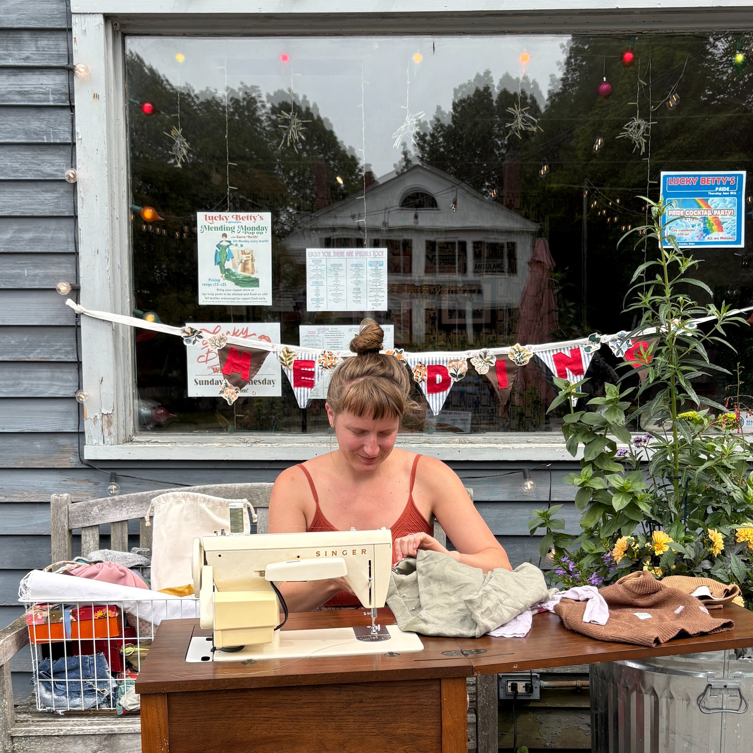 Mending Mondays 🌟 Fourth Monday of the month

See you 8/24 @lucky_bettys from 3-7 PM. Bring your textiles that need repair. I can patch holes, fixed ripped seams and more.
