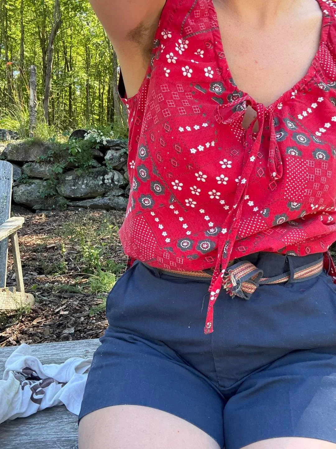 Reworked vintage top. The top originally had those supppper pointy collars and long sleeves. This project sat around for years before I finally got to finish hand stitching the sleeve binding at the Searsmont Town Library Mending Circle - happening t