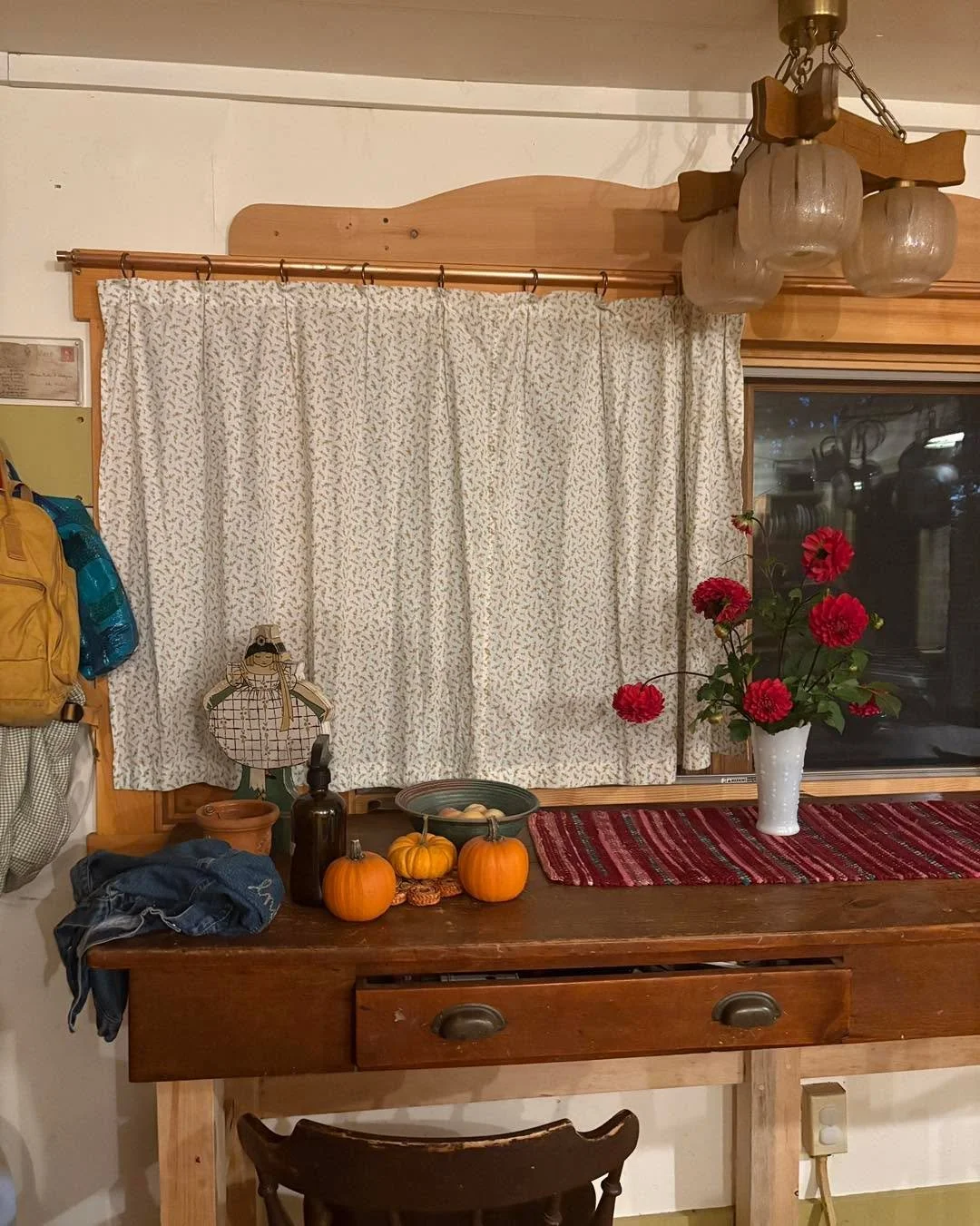 Tradwife dress turned into tradwife curtains 🪡 okay joking but this was quite the dress to cut up. 

I made it in haste, not going to lie. I would like to lower the curtain rod for a better length placement. Because I did not measure. 🙃

And my nei