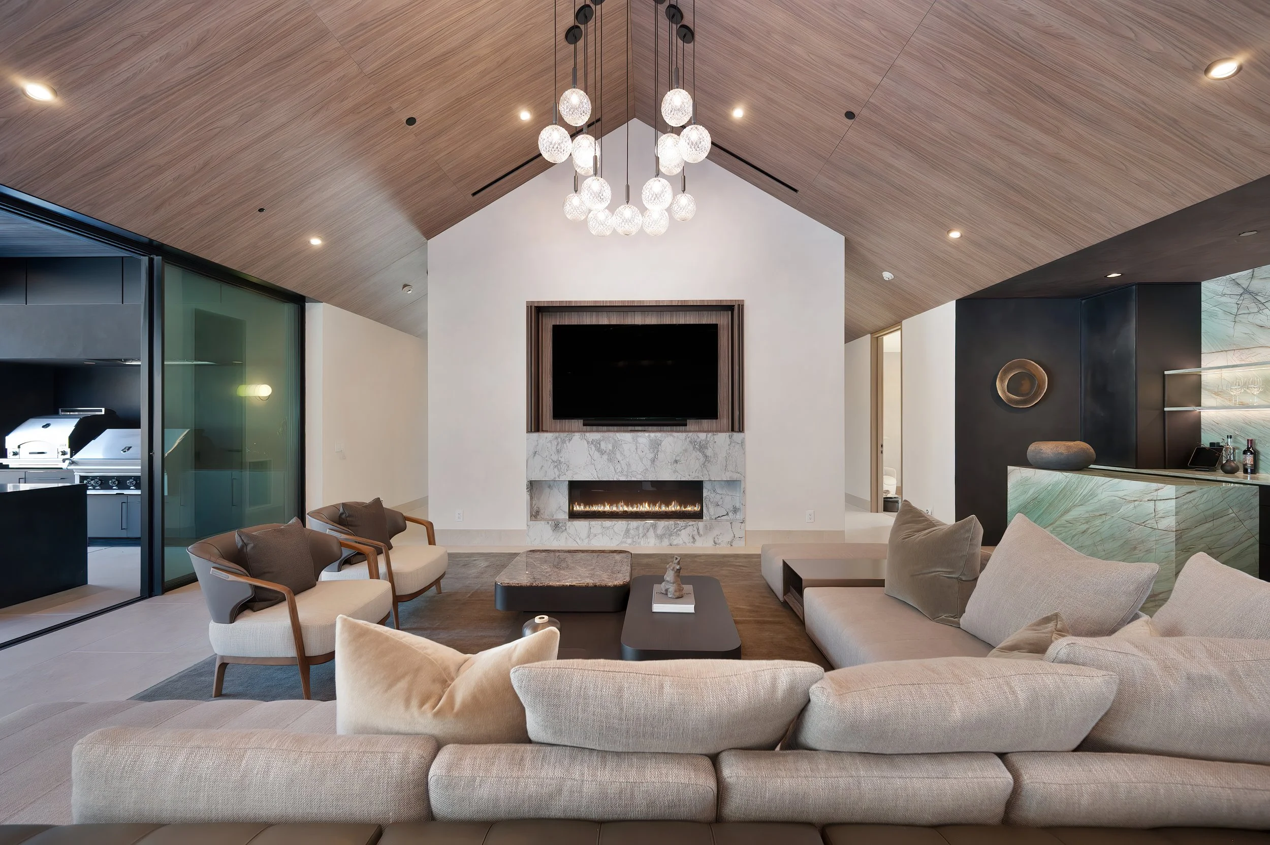 COSMOS GREAT ROOM 6.jpg