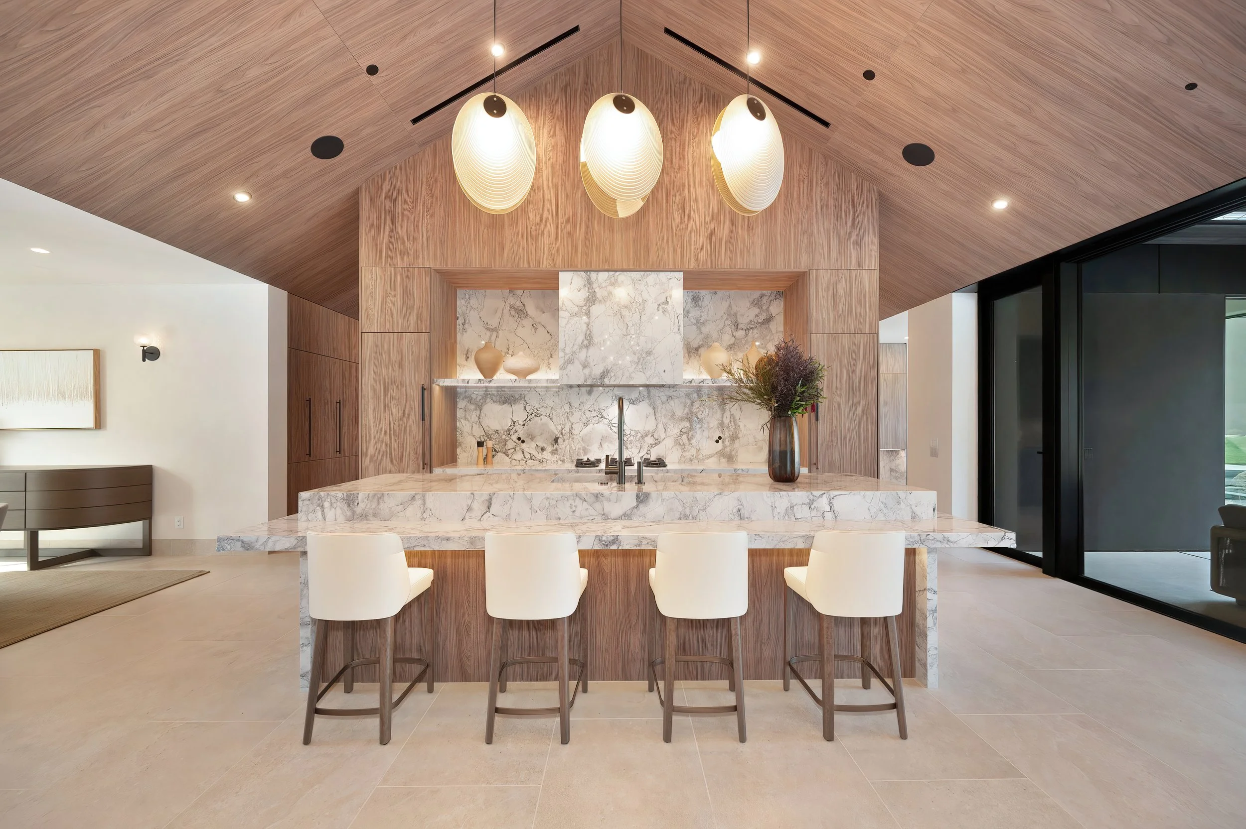 COSMOS GREAT ROOM 2.jpg