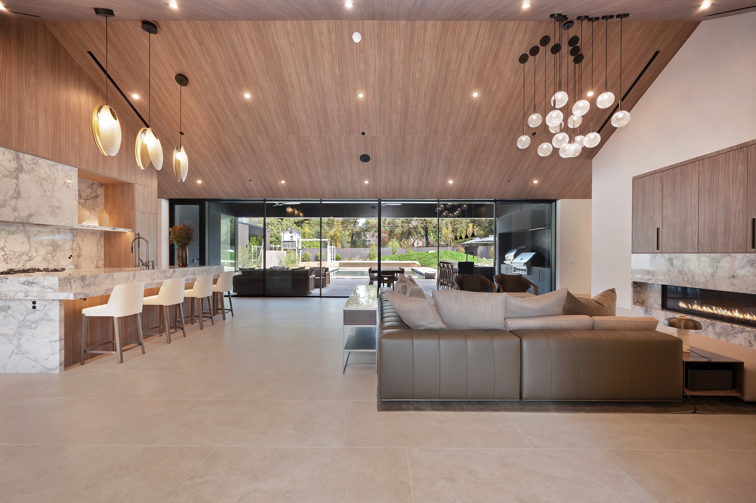 COSMOS GREAT ROOM 1.jpg