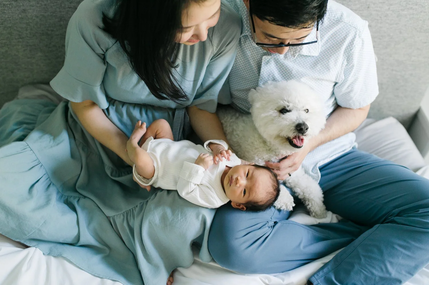 A Peaceful Newborn Session at Home with Baby (and the Family Pup!)