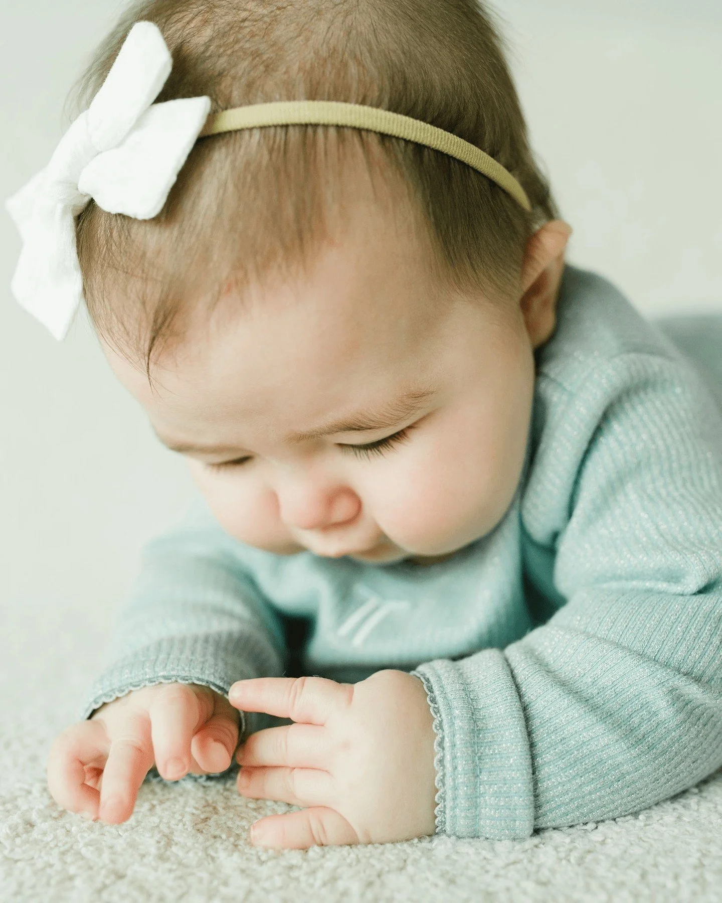 Proof that cozy, magical family memories don&rsquo;t stop just because it&rsquo;s cold + rainy outside ✨

If your home feels a little dark or cluttered (you&rsquo;re not alone &mdash; promise!) but you still want a warm, beautiful setting for your li