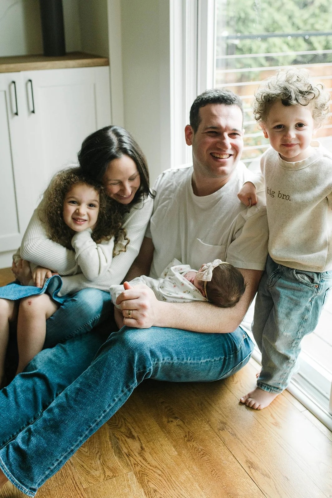 How to Hire a Newborn Photographer: What to Look for, Ask, and Avoid