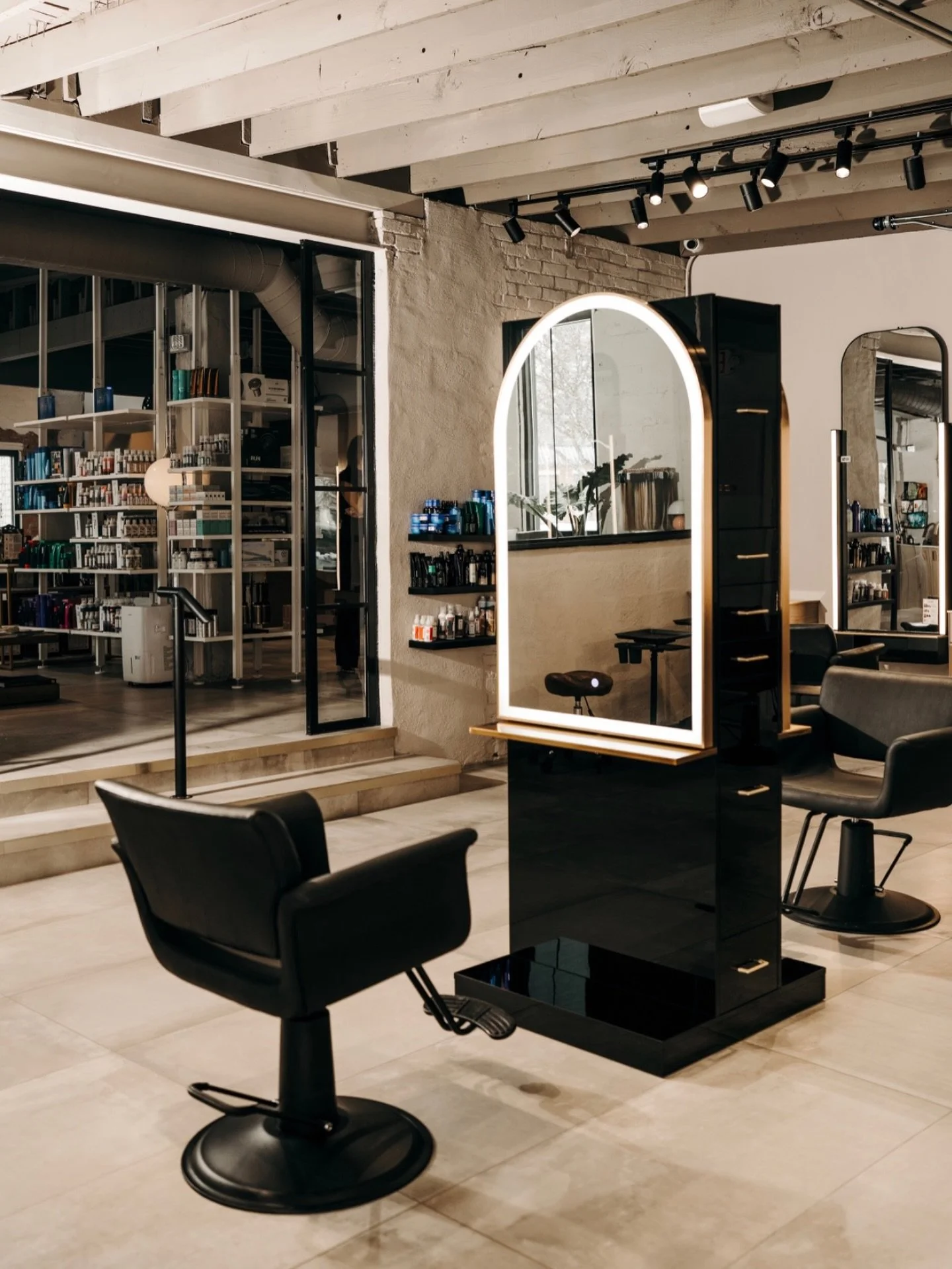 Ready for another beautiful weekend in our most favorite place. ✂️ 🫶🏻