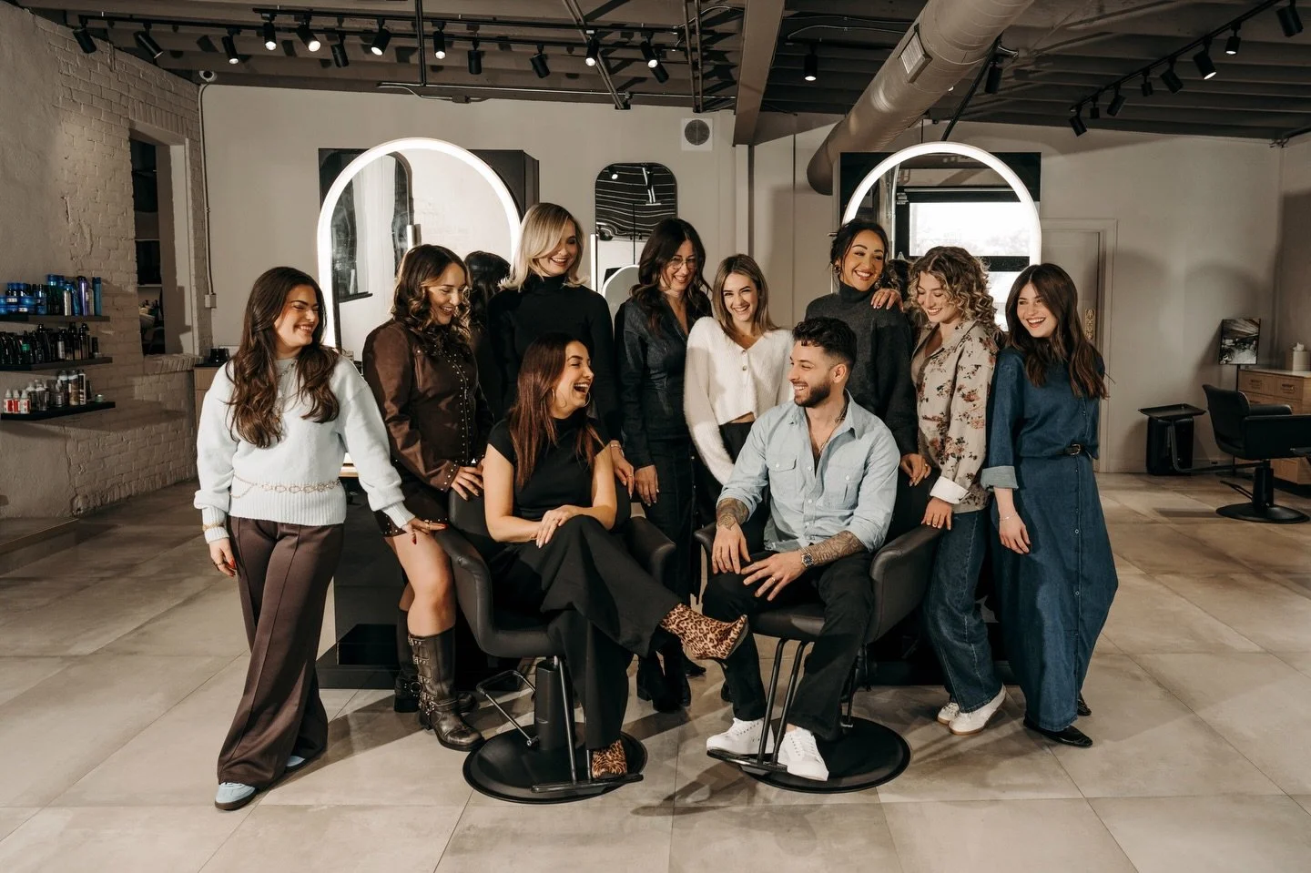 This space, with these people. &hearts;️

#salonfamily❤️ #salon #salondesign
