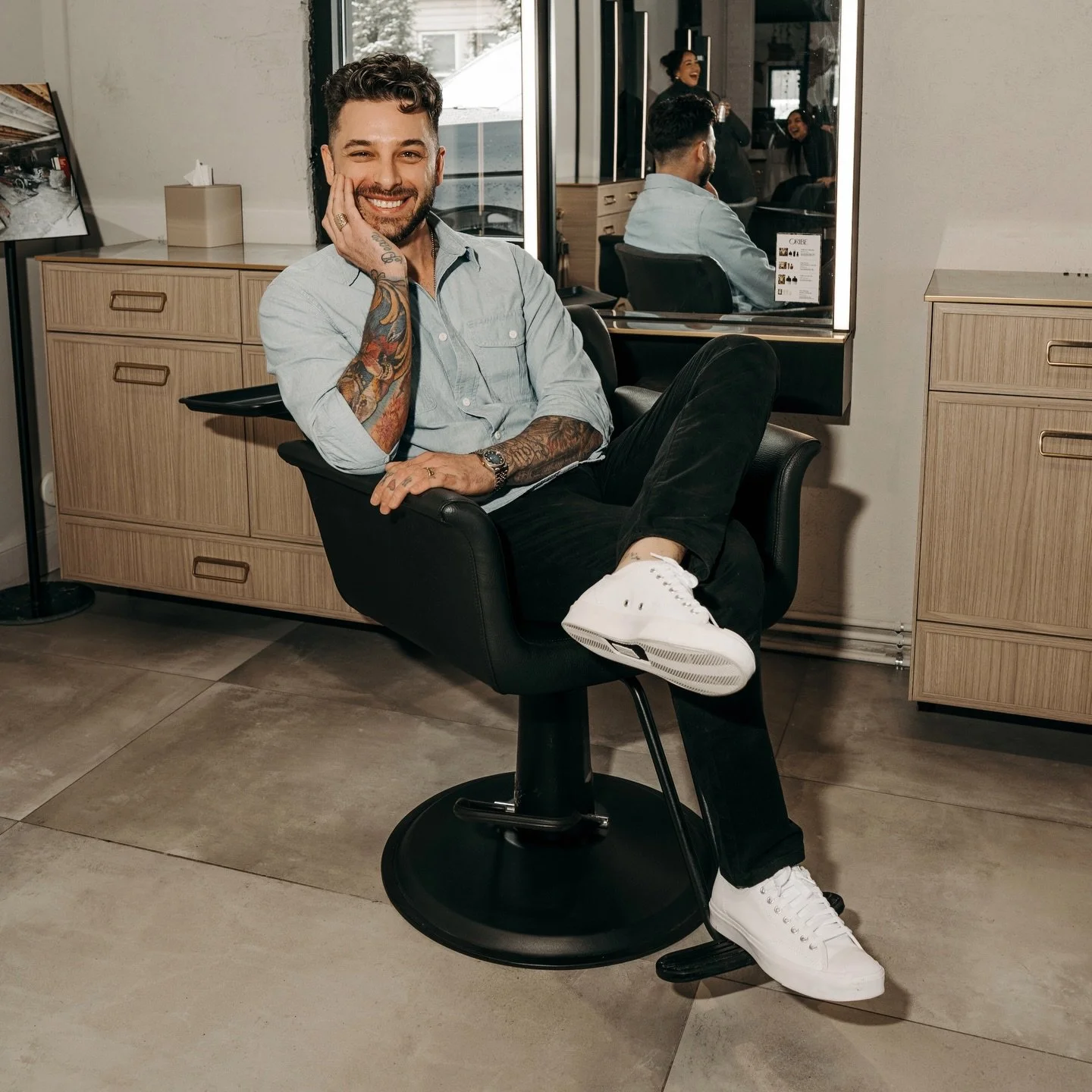 Screaming HAPPY BIRTHDAY!!! 🎂🎁🎊🎈 

To the guy who makes so many of us feel special &mdash; let&rsquo;s return that feeling today. &hearts;️

We love you, Pete!!! 🎂