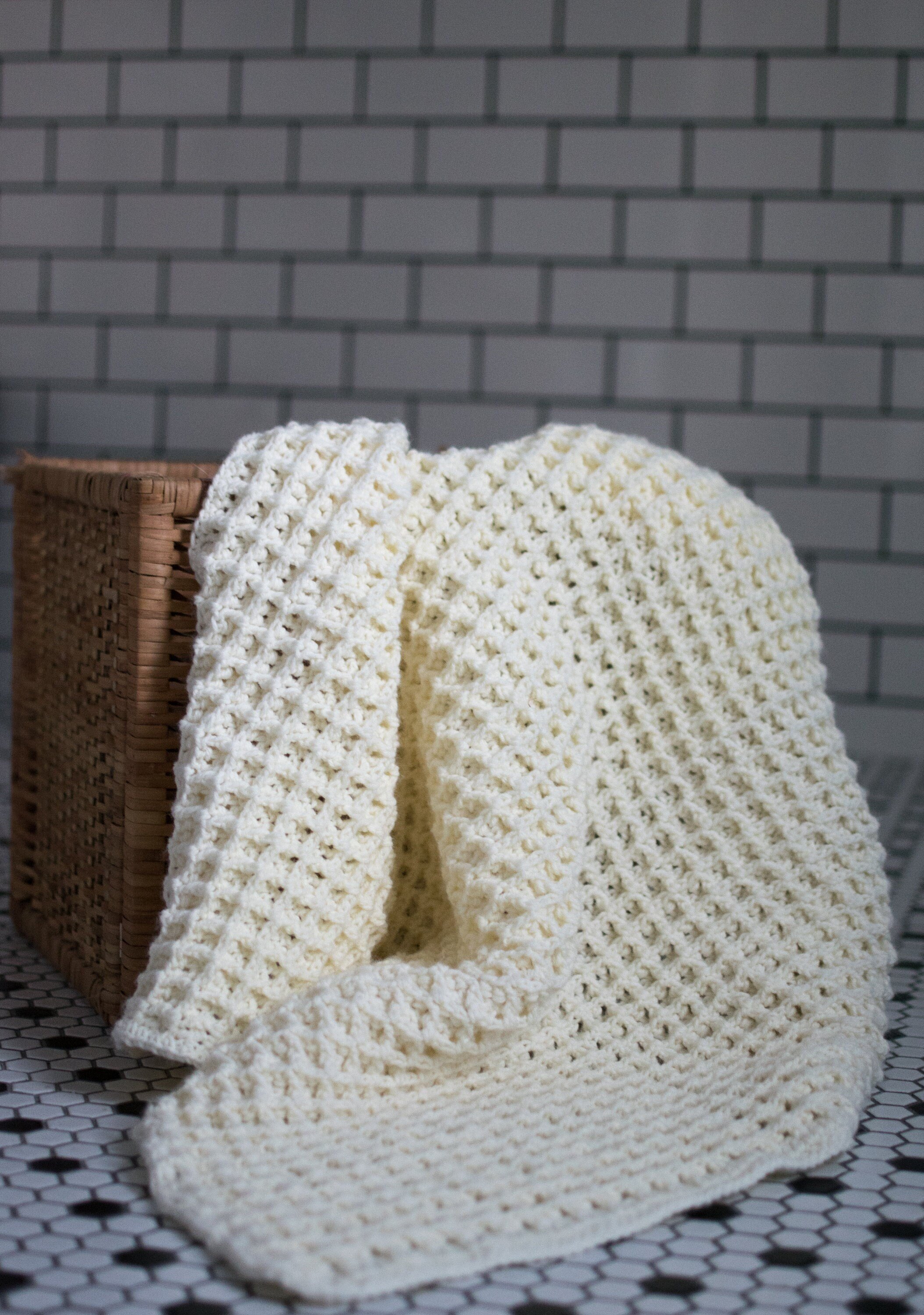 https://i.etsystatic.com/47117706/r/il/8c3e77/5713646967/il_fullxfull.5713646967_r5r3.jpg