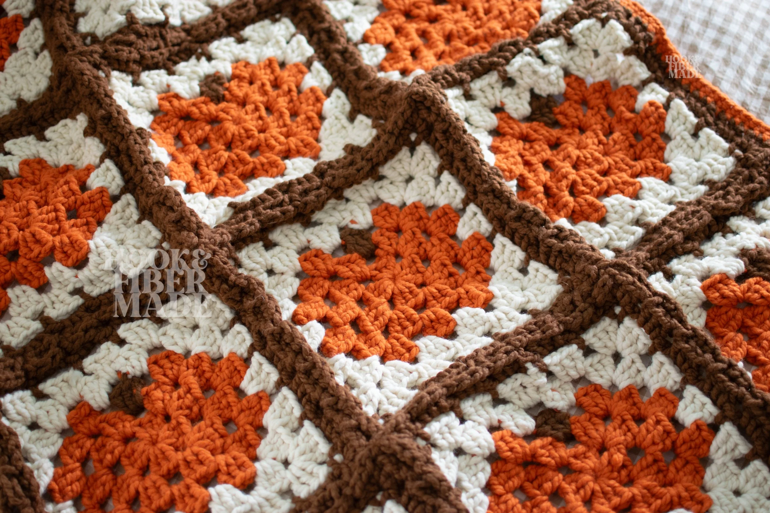 pumpkinseasonthrow022.jpg