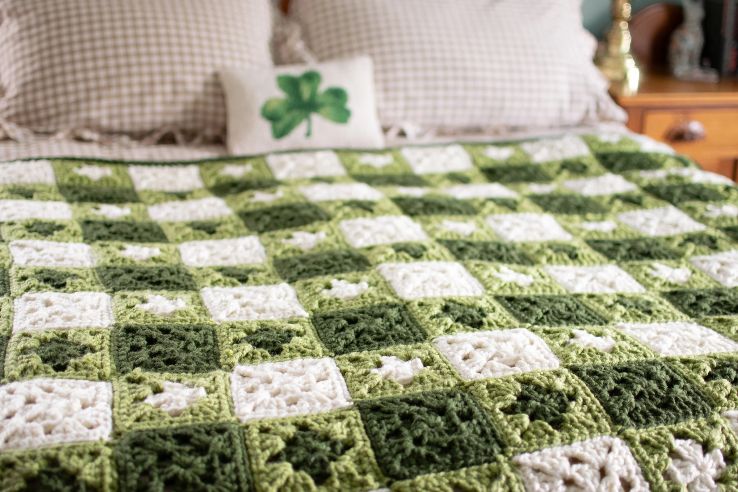 The Clover Throw Crochet Pattern