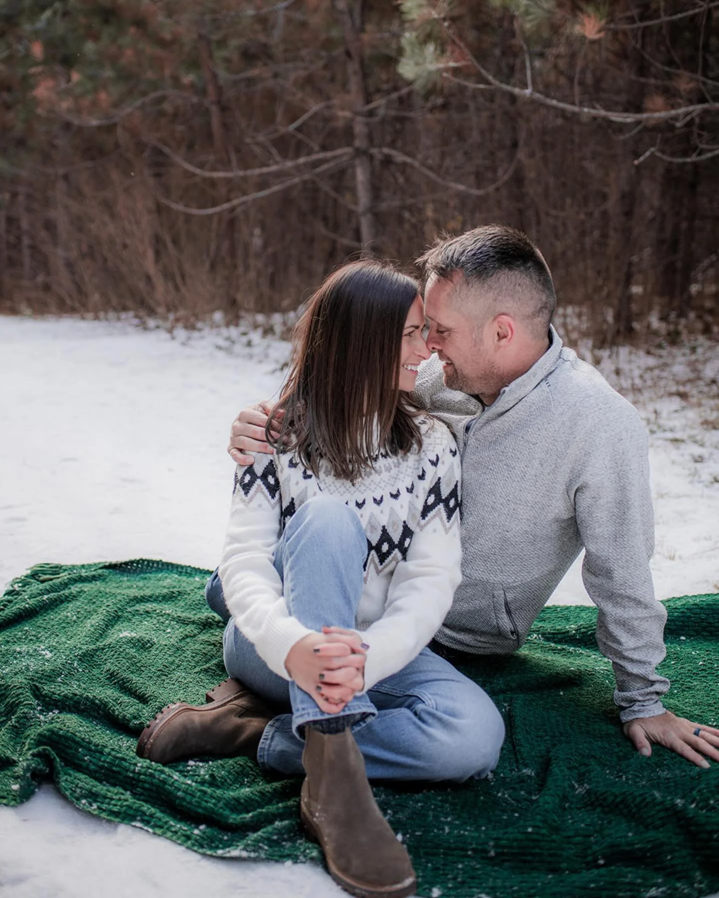 One of my favourite messages is when someone says, &ldquo;You&rsquo;ve photographed so many people I know, I had to book with you!&rdquo; 🥹 It makes my heart so full.

Christmas is around the corner, and I cannot wait to see all your beautiful cards