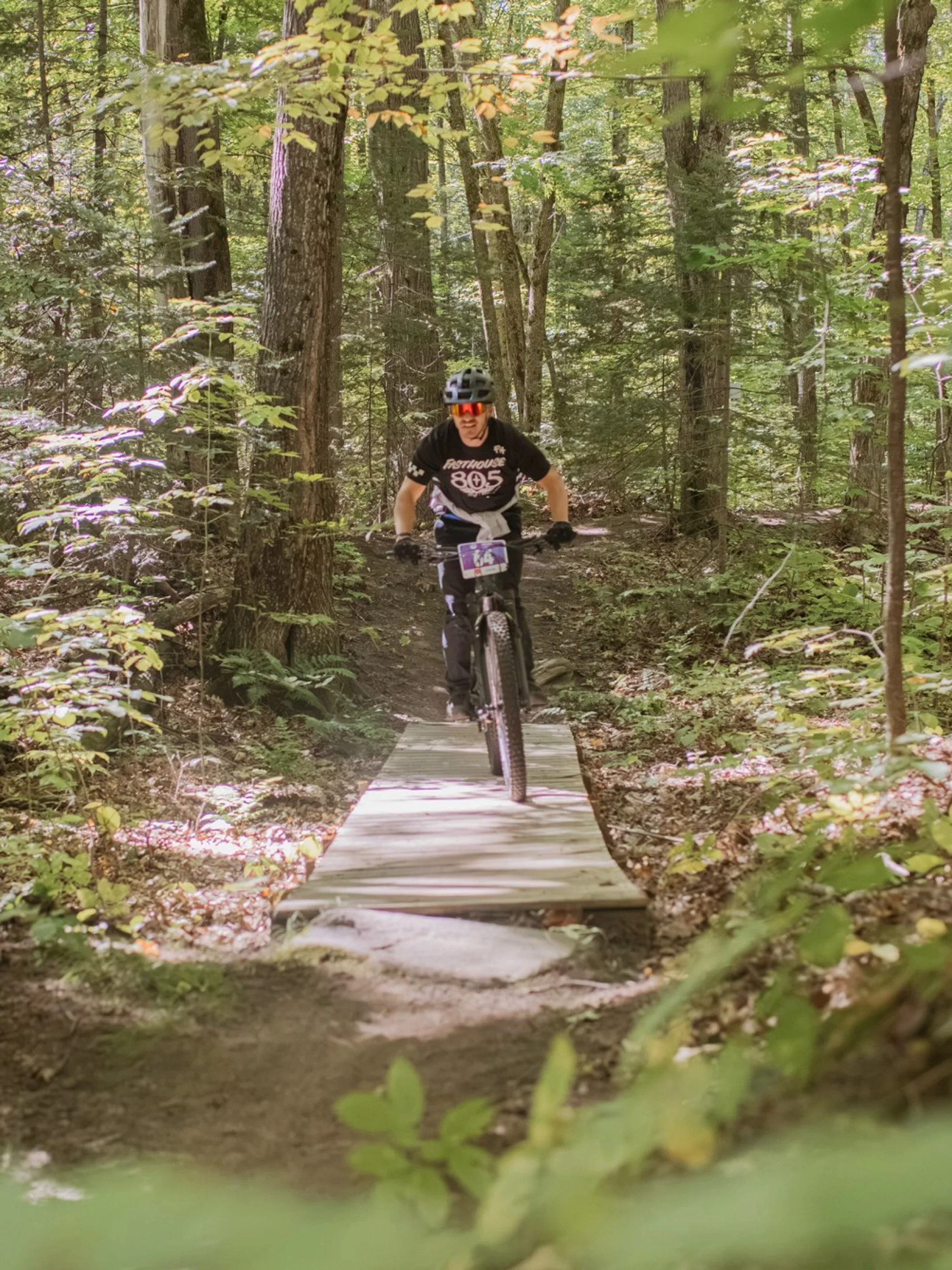 North Bay Enduro 2026 did NOT hold back!! 

Steeps, speed, tail whips, chaos! Riders of every age absolutely sending it. 💨 I spent the event tucked in bushes trying not to get clipped, and loving every second!

A huge thank you to the North Bay MTB 