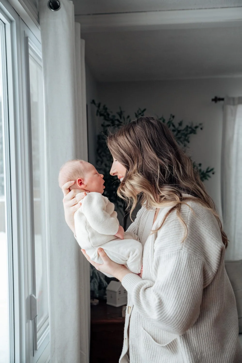 mom and baby boy lifestyle photoshoot