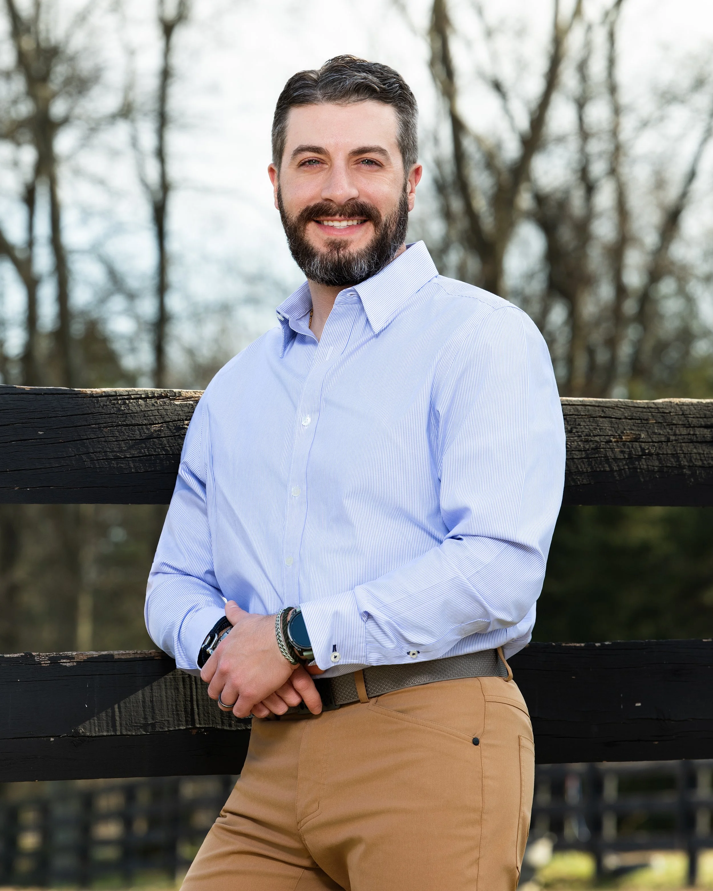 nashville-outdoor-headshot.jpg