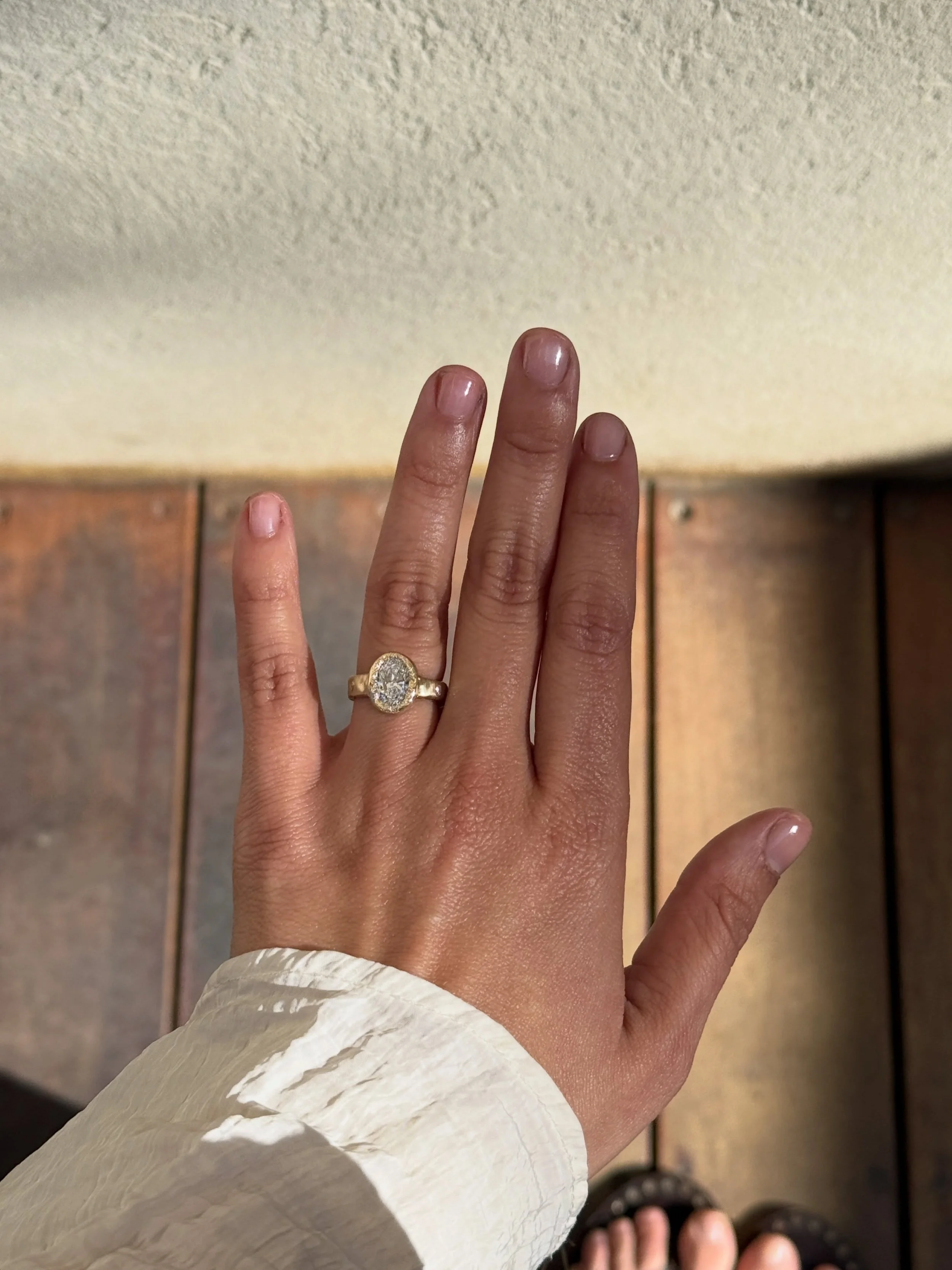 Completely obsessed with this 1.5 ct Yuval ring in 14K yellow gold. ✨