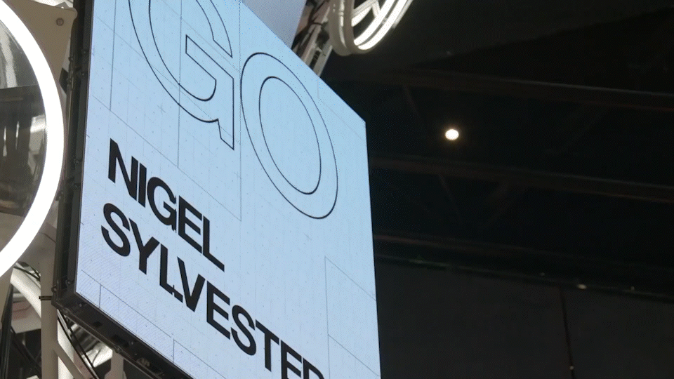 Nike House of Innovation Beacon_11.gif