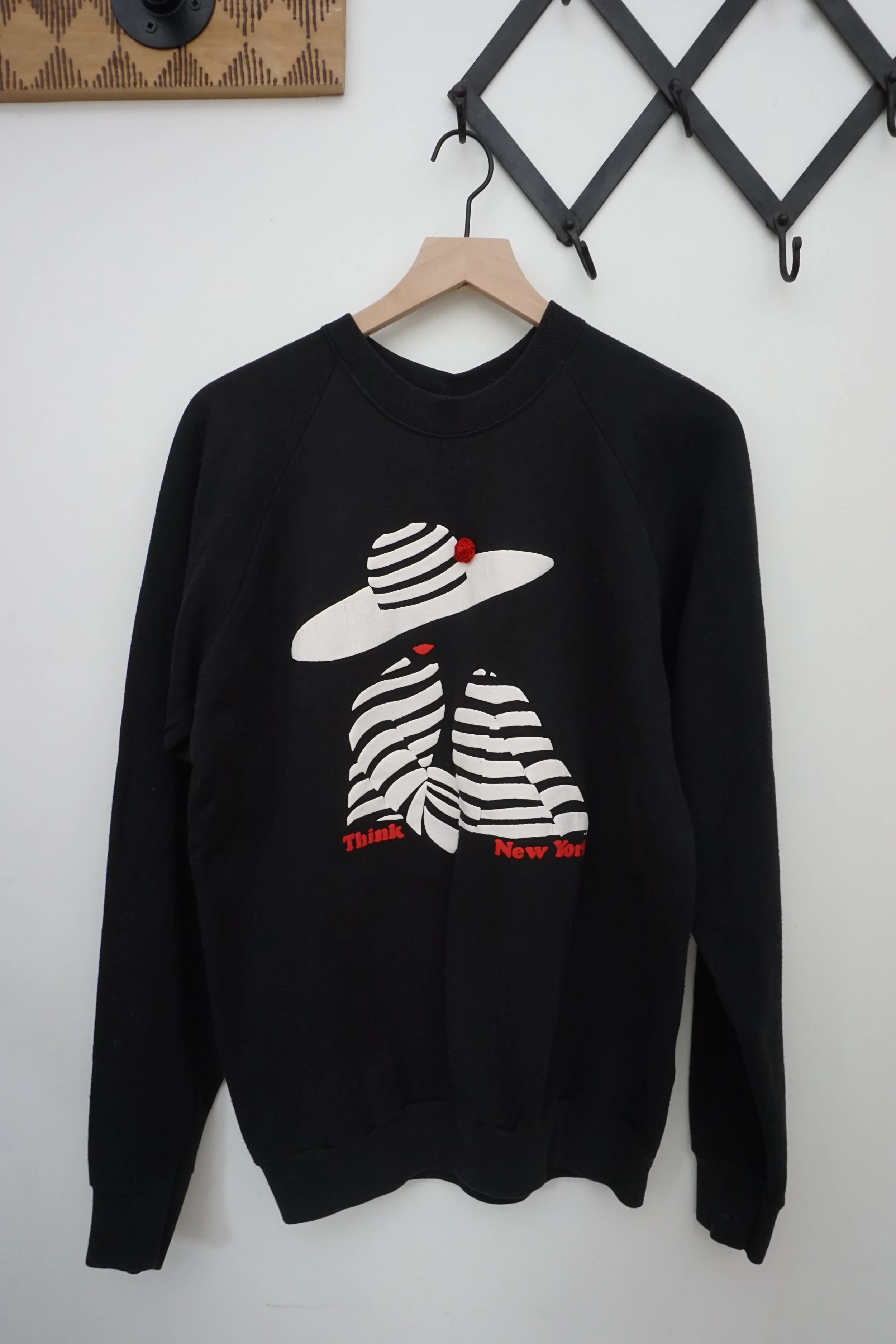 think new york graphic sweatshirt