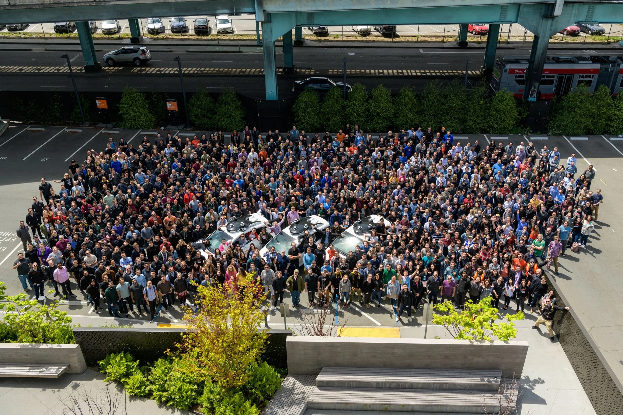 8438_Cruise_April_2019_All_Hands_Group_Photo_San_Francisco.jpg