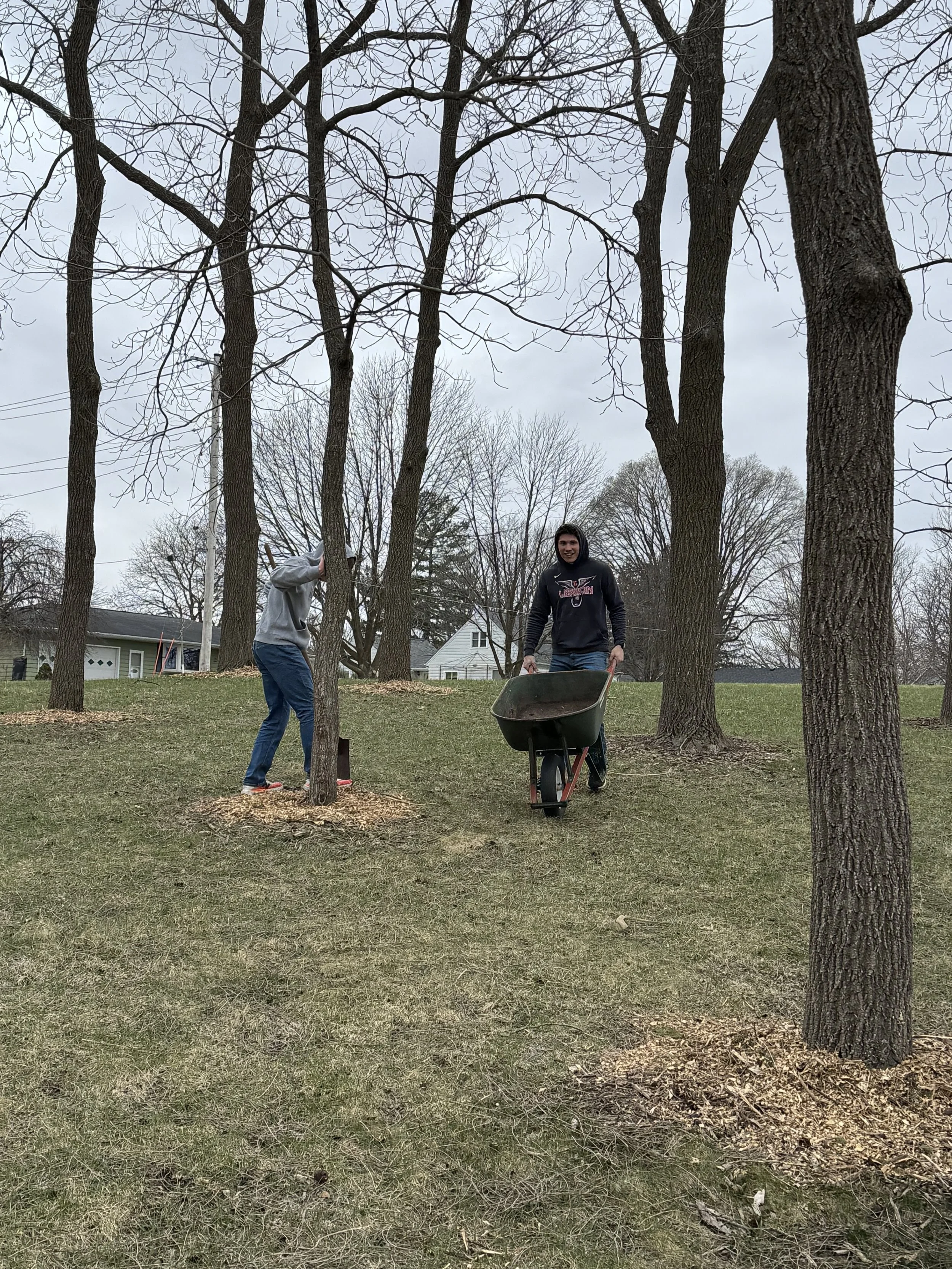 2026-4-1 Lisbon High School Student Council helping with Pleasant Grove Heritage Park clean up and mulch