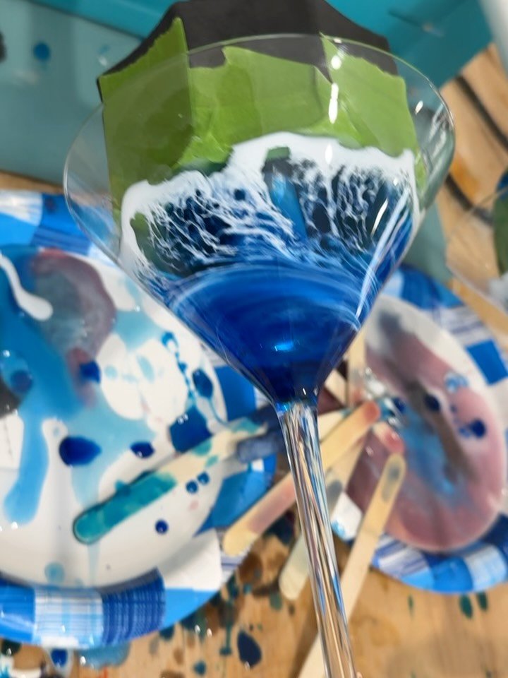 Martini glasses have been my🦄! 
Shout out to @freckledflamingo.co for the tip to get them to stay on the cup spinners!