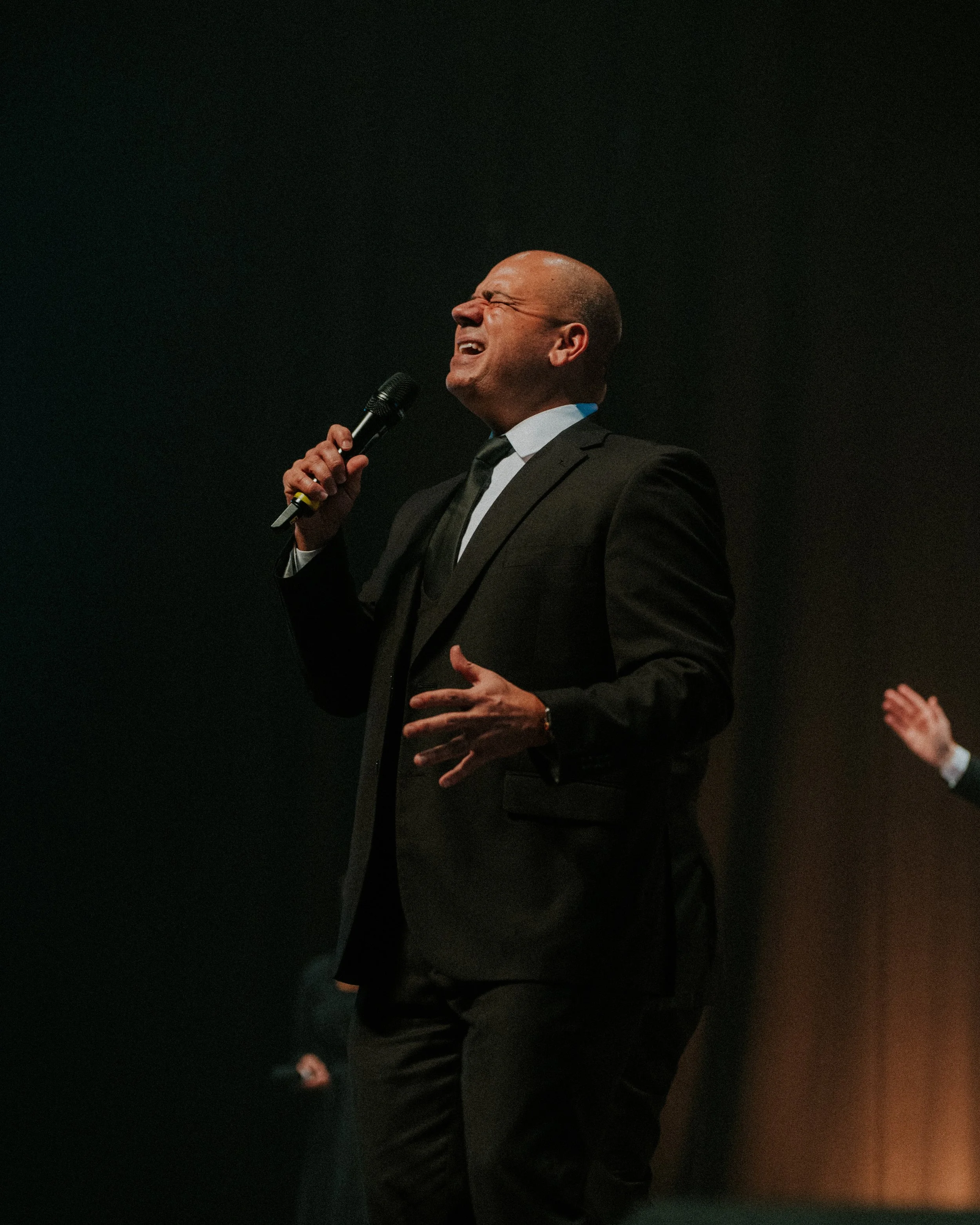 LIVE IN LONDON VOL. III - NIGHT OF-53.jpg