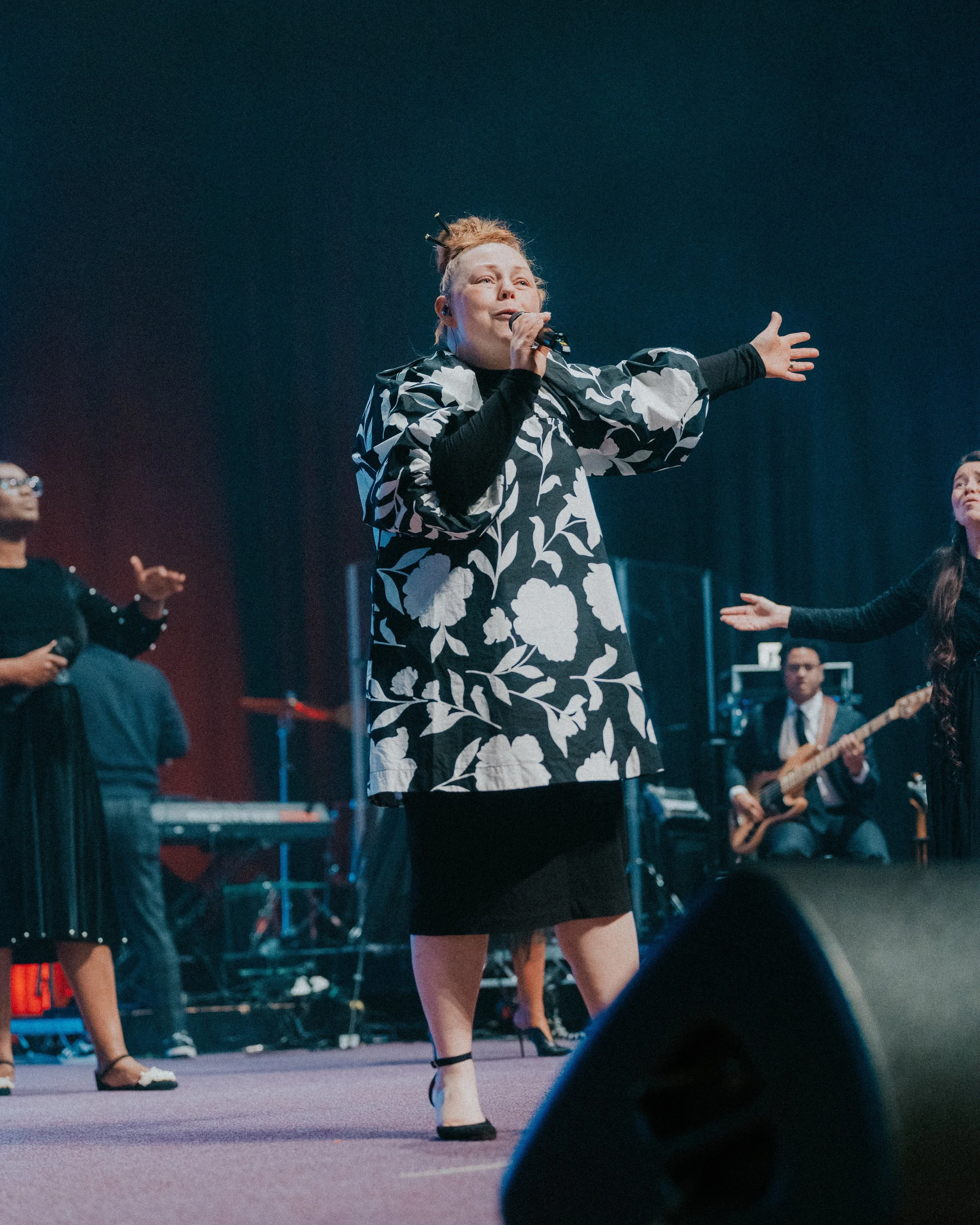 LIVE IN LONDON VOL. III - NIGHT OF-44.jpg