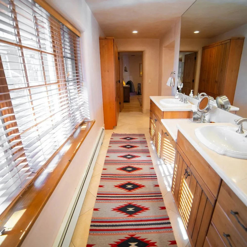 Master Bathroom.jpg