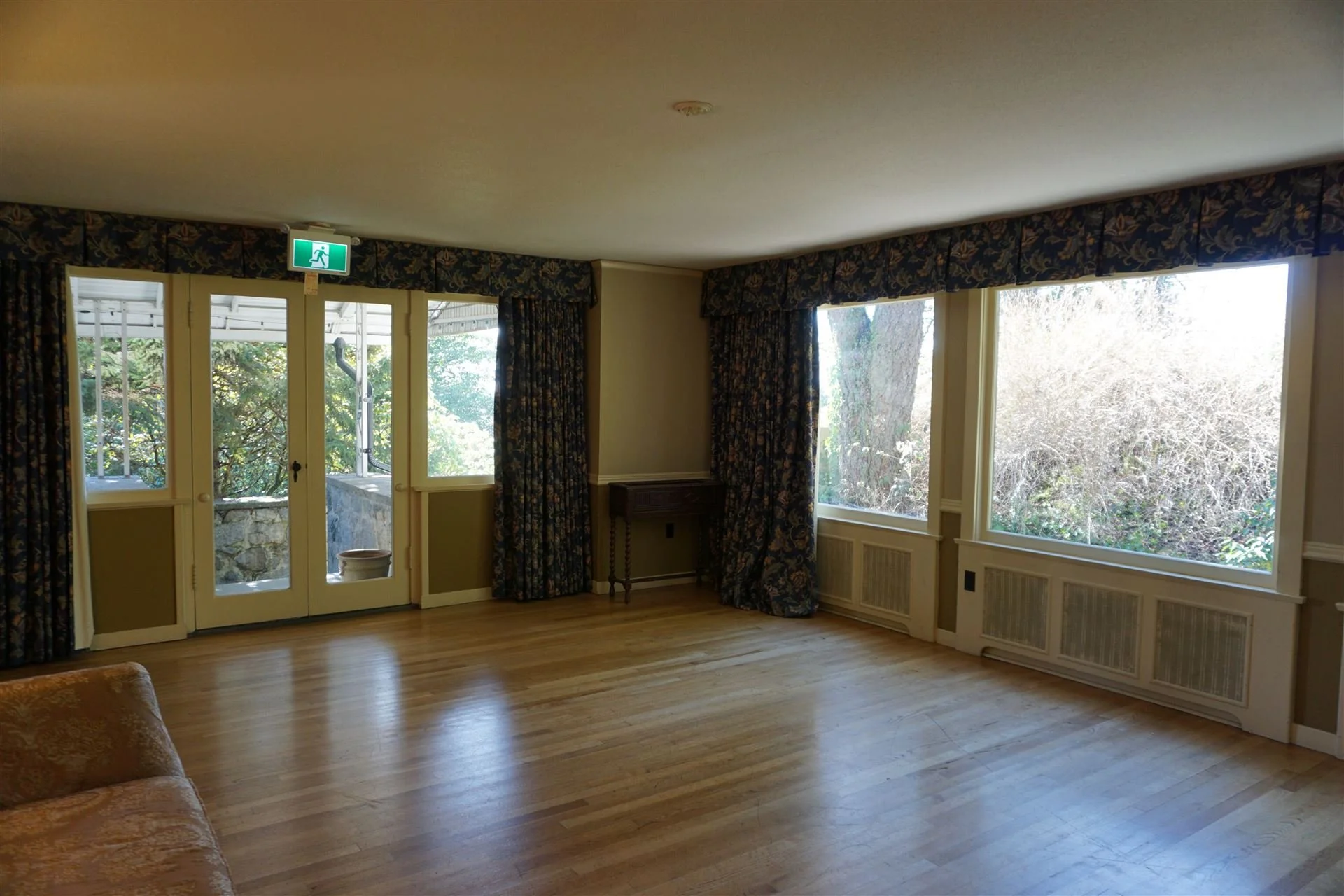 Coquitlam - Minnekhada Lodge -  4455 Oliver Road38.jpg