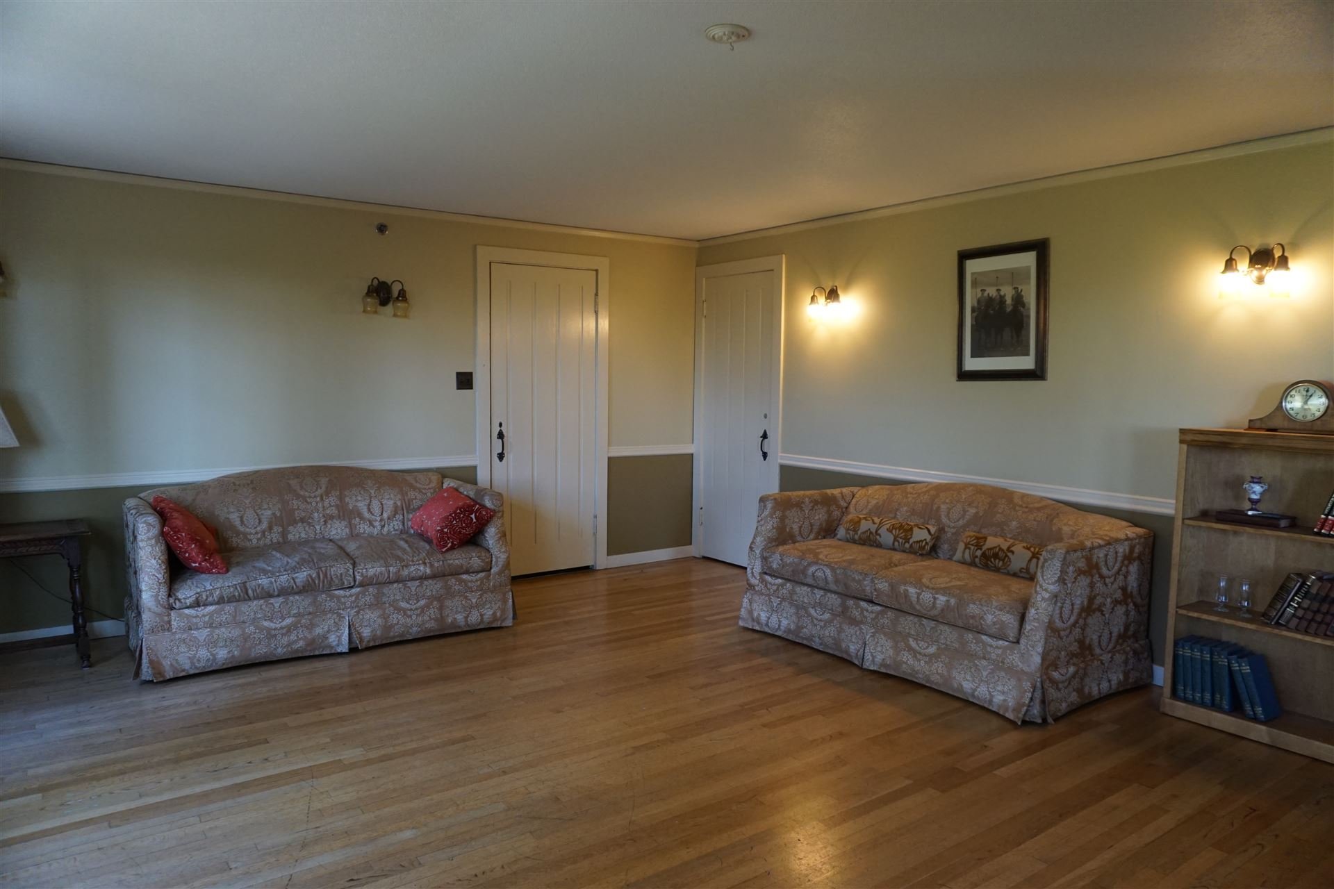 Coquitlam - Minnekhada Lodge -  4455 Oliver Road39.jpg