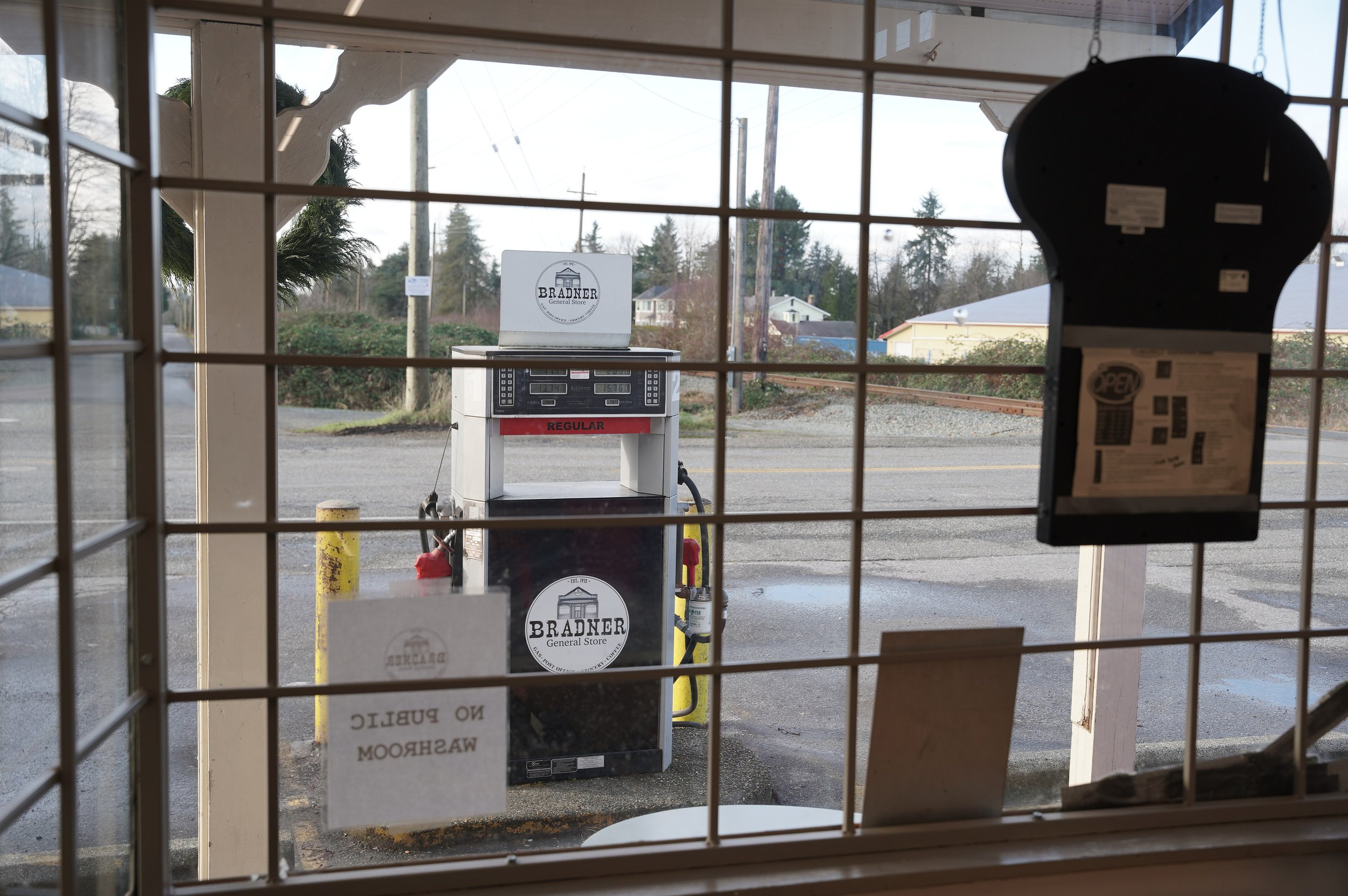 Abbotsford - Bradner General Store - 5440 Bradner Rd14.JPG