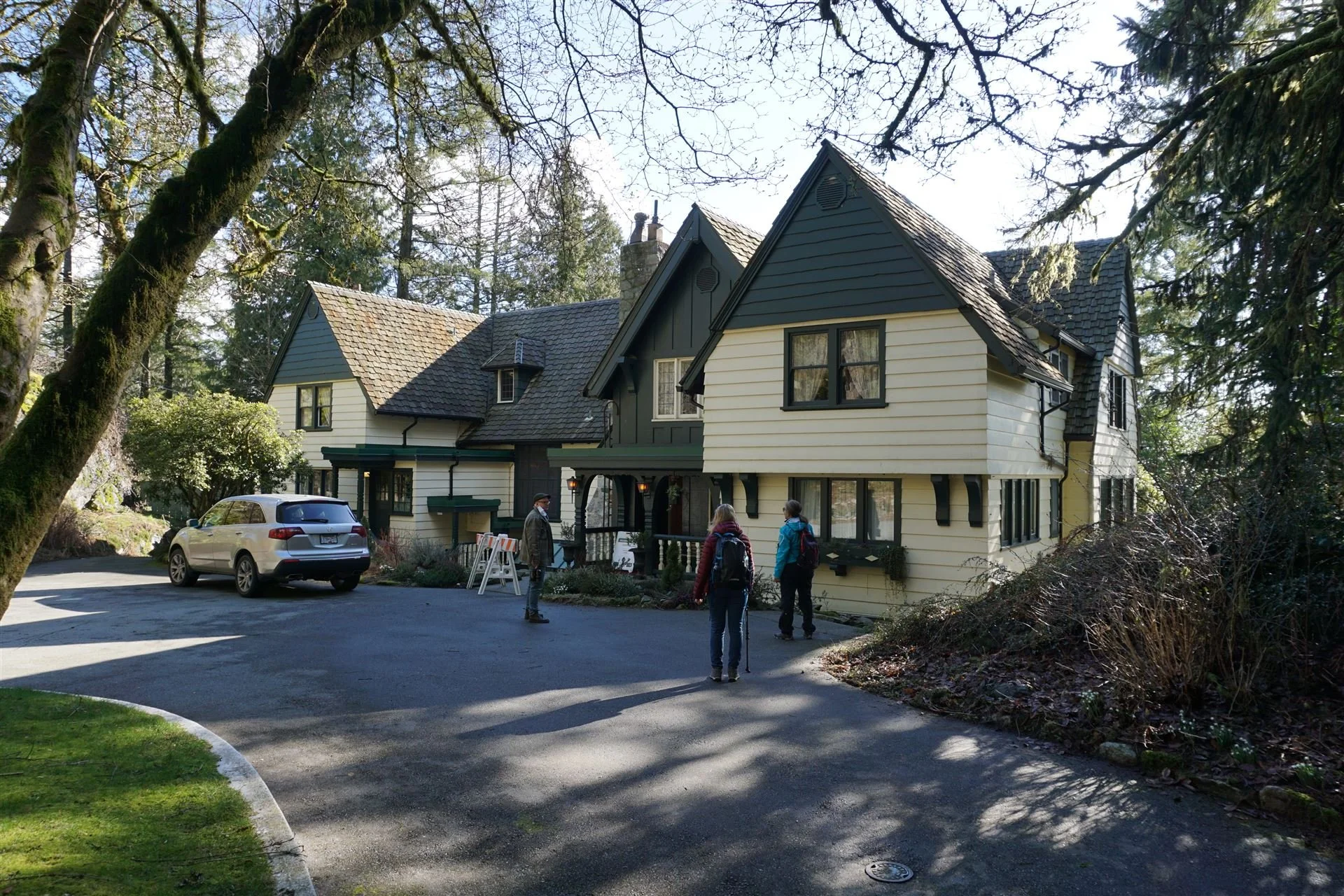 Coquitlam - Minnekhada Lodge -  4455 Oliver Road8.jpg