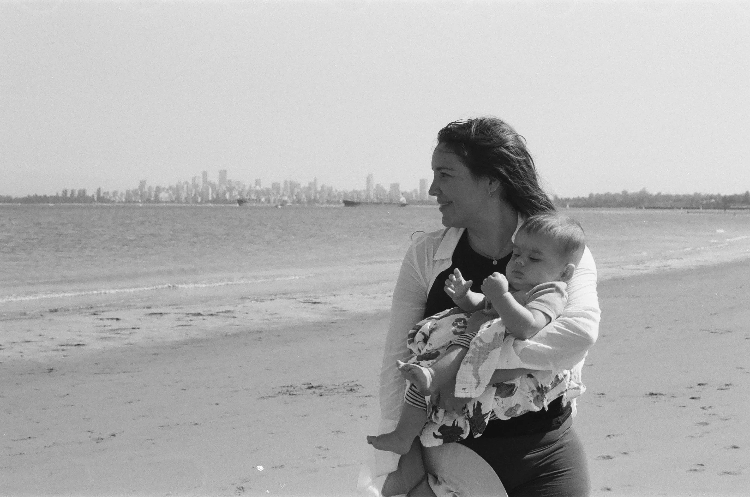 Family Photography in Vancouver, photographing on film. Port Alberni and Tofino Family Film Photographer.Family Photography in Vancouver, photographing on film. Port Alberni and Tofino Family Film Photographer.