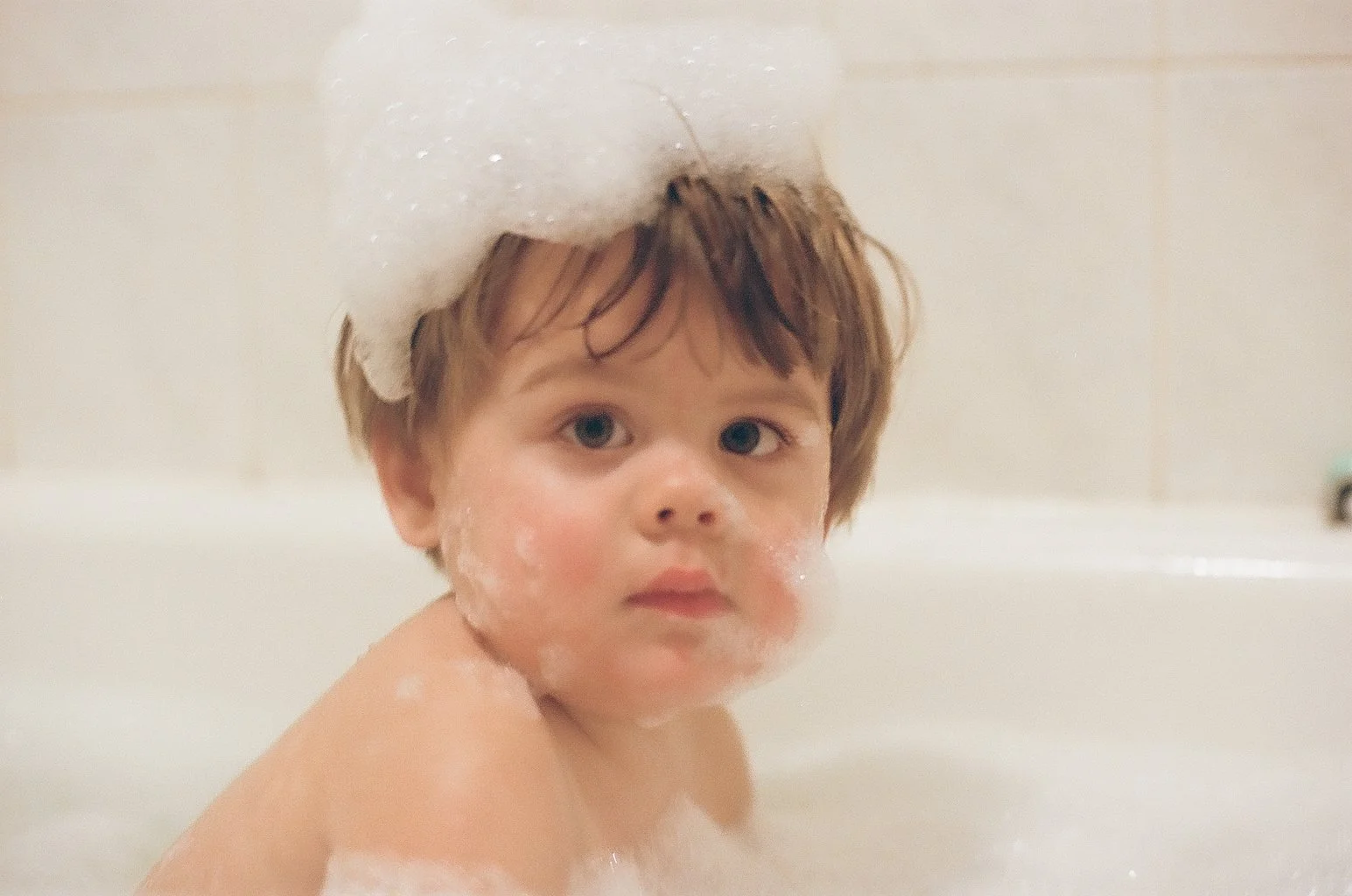 Family Photography in Vancouver, photographing on film. Port Alberni and Tofino Family Film Photographer.