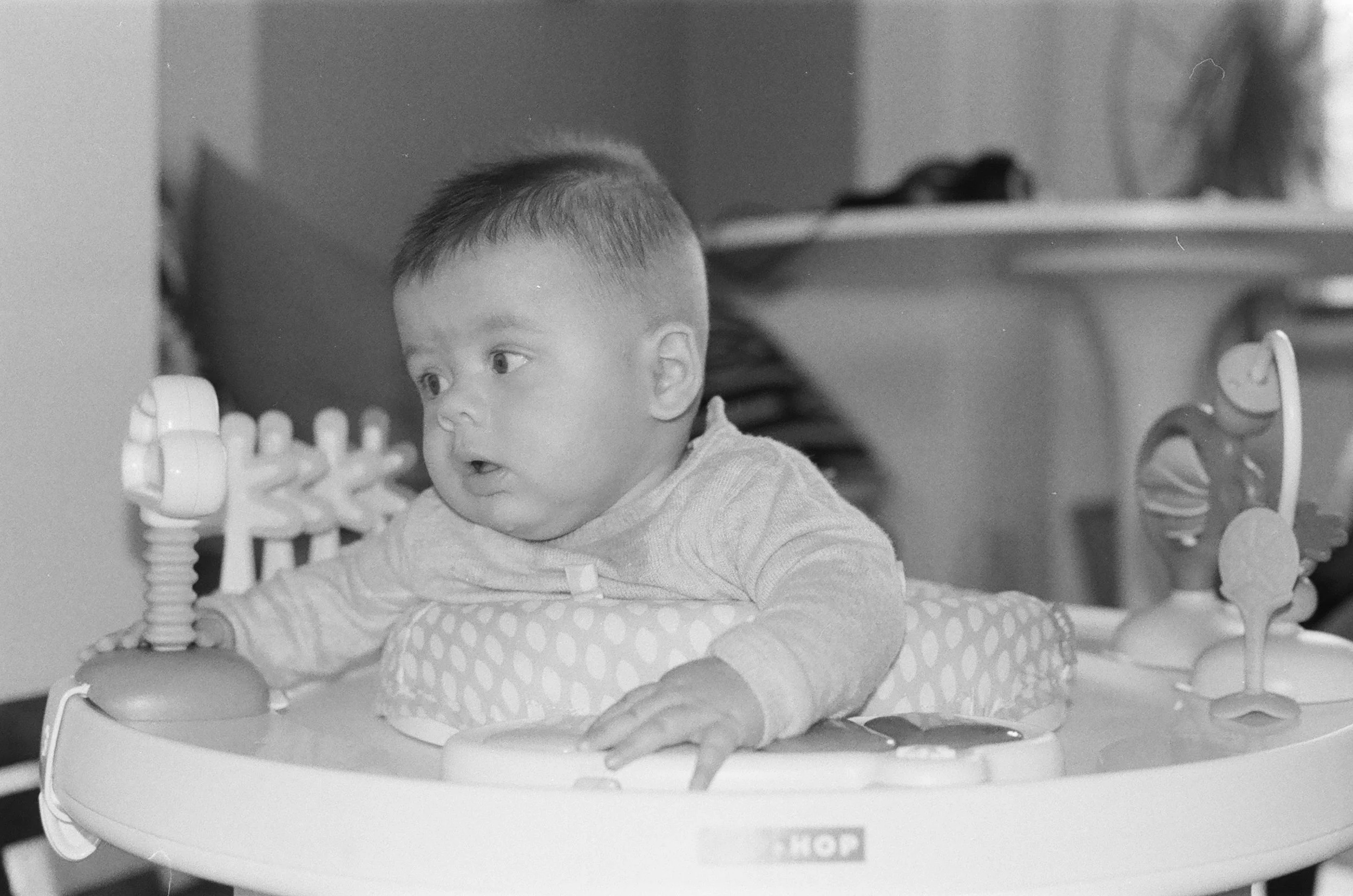 Family Photography in Vancouver, photographing on film. Port Alberni and Tofino Family Film Photographer.