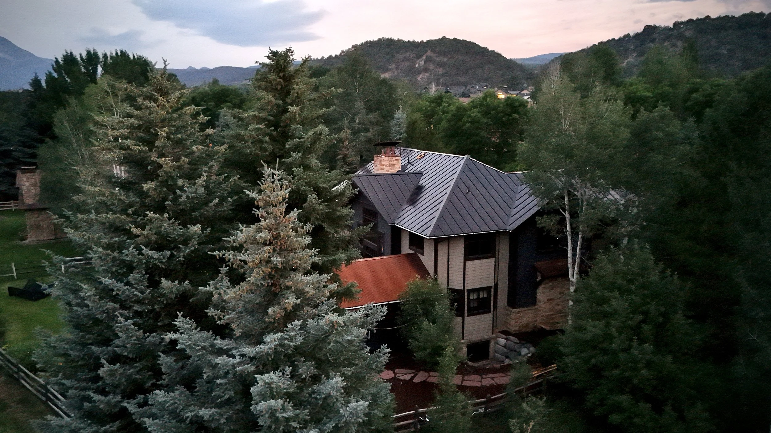 A Nearly Invisible Solar Roof in Carbondale, Colorado