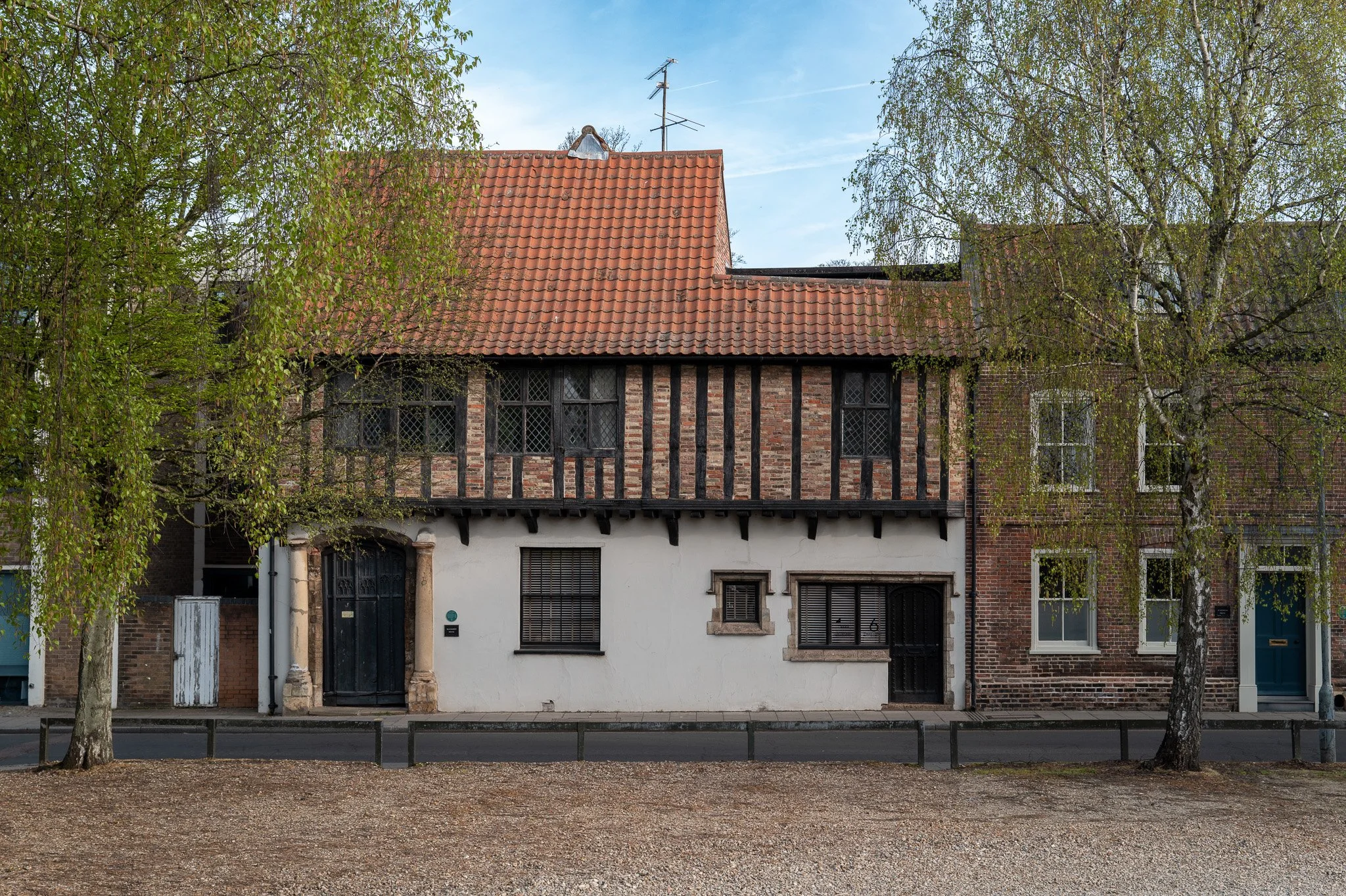 richard-lewisohn-woolmarket-house-exterior-main-0.jpg