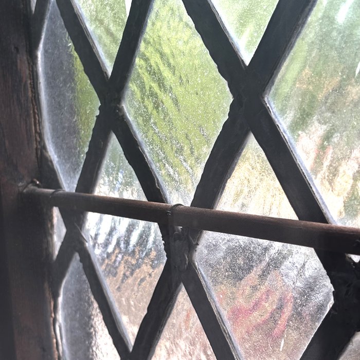 Woolmarket-house-detail-linen-window-1.jpg