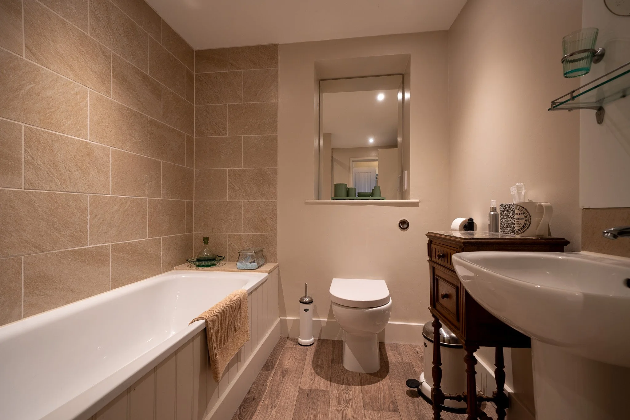 Merchant's Room bathroom