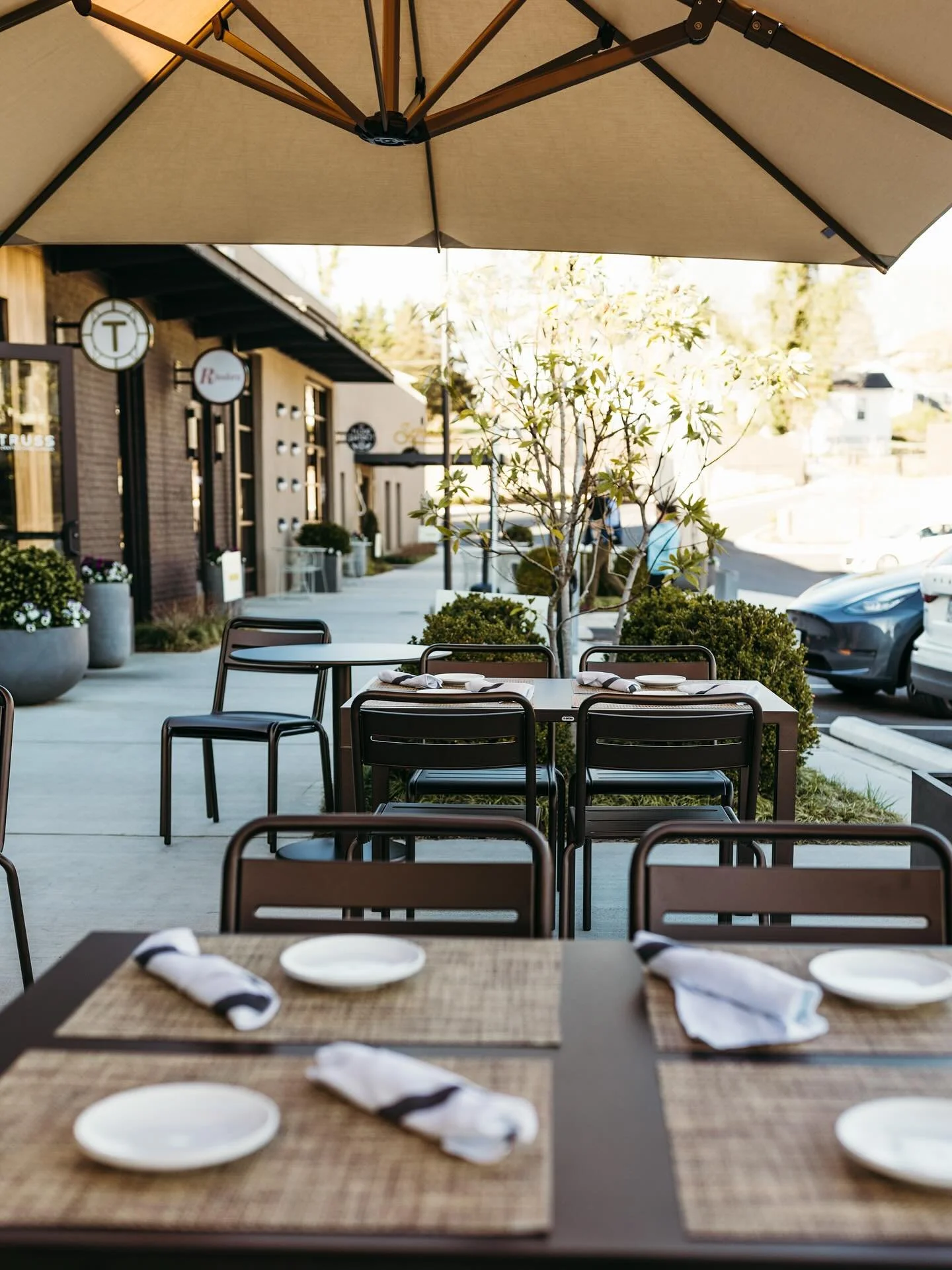Good friends, great food, and fresh summer air&mdash;the perfect trio. Come enjoy your evening on the patio with us and a bottle of wine 🍷✨

#trussrestaurantandbar #lynchburg #va #virginiafoodie #crafted #food #drinks #supportlocal #localbusiness #e